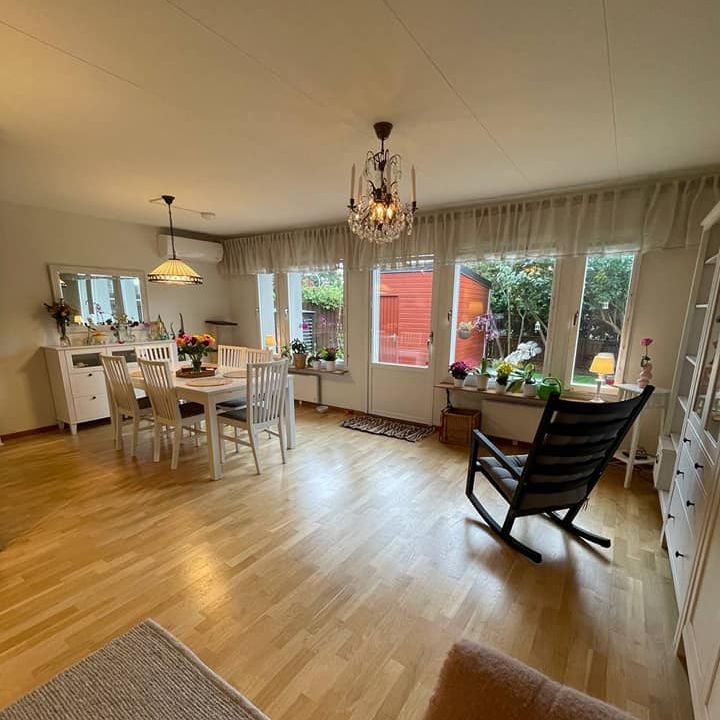 Radhus, 4 rooms, 110 sqm, Hässelby
