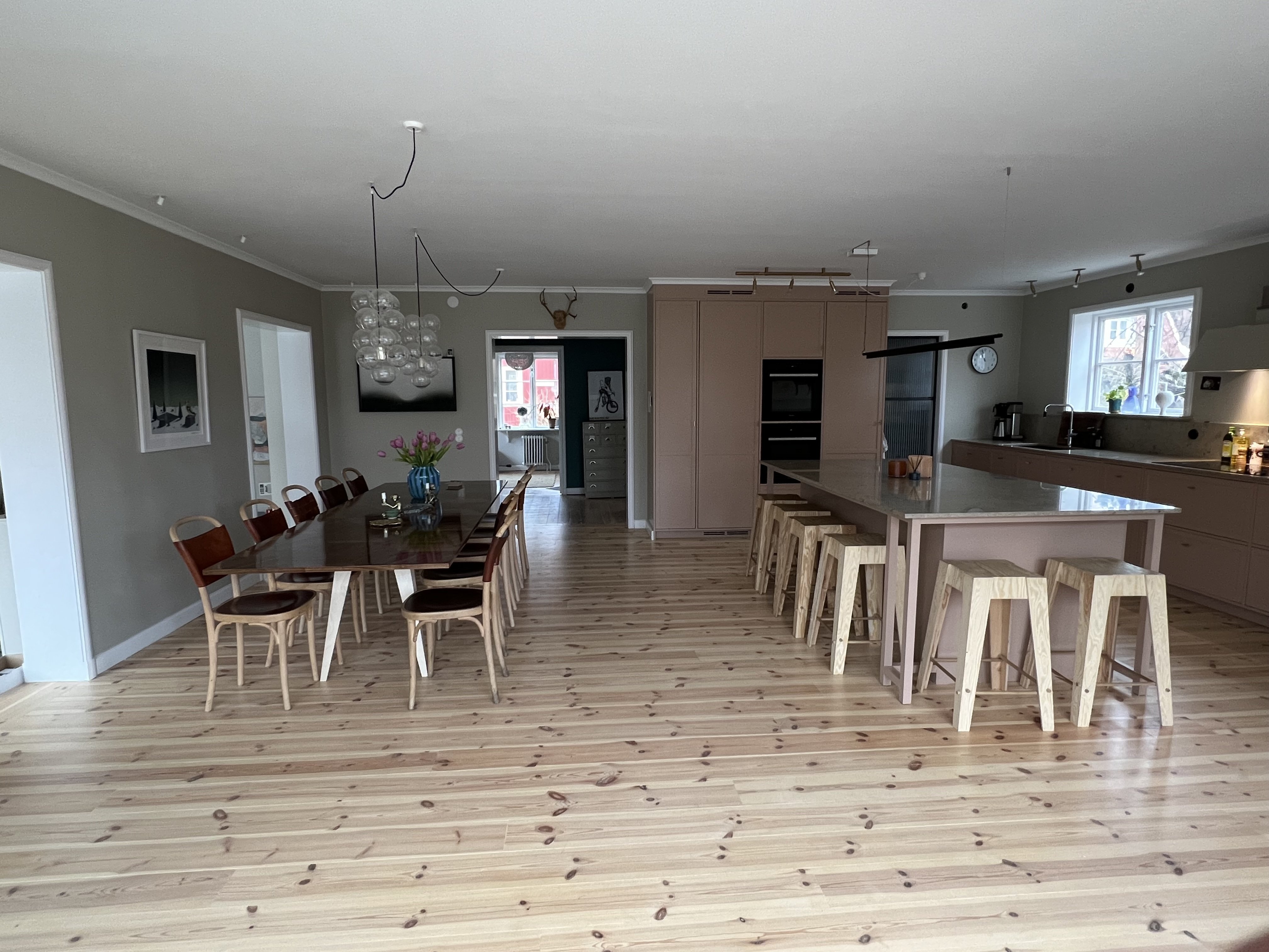 8 rum, 250 m² i Enskededalen i Enskededalen — bild 1 av 23
