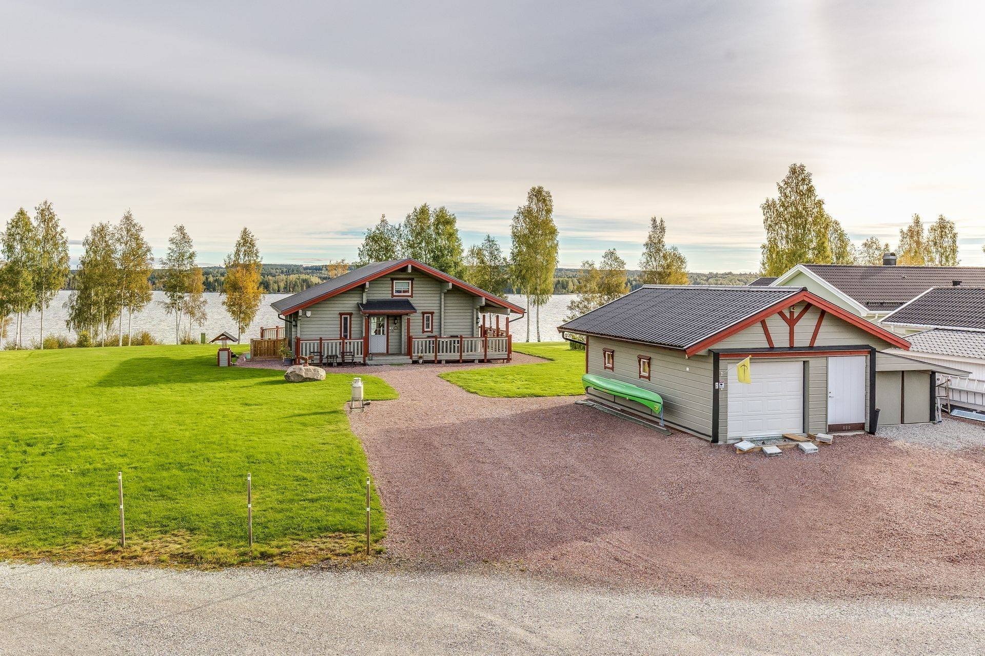 Hus – Söderbärke, Näsby - Fler