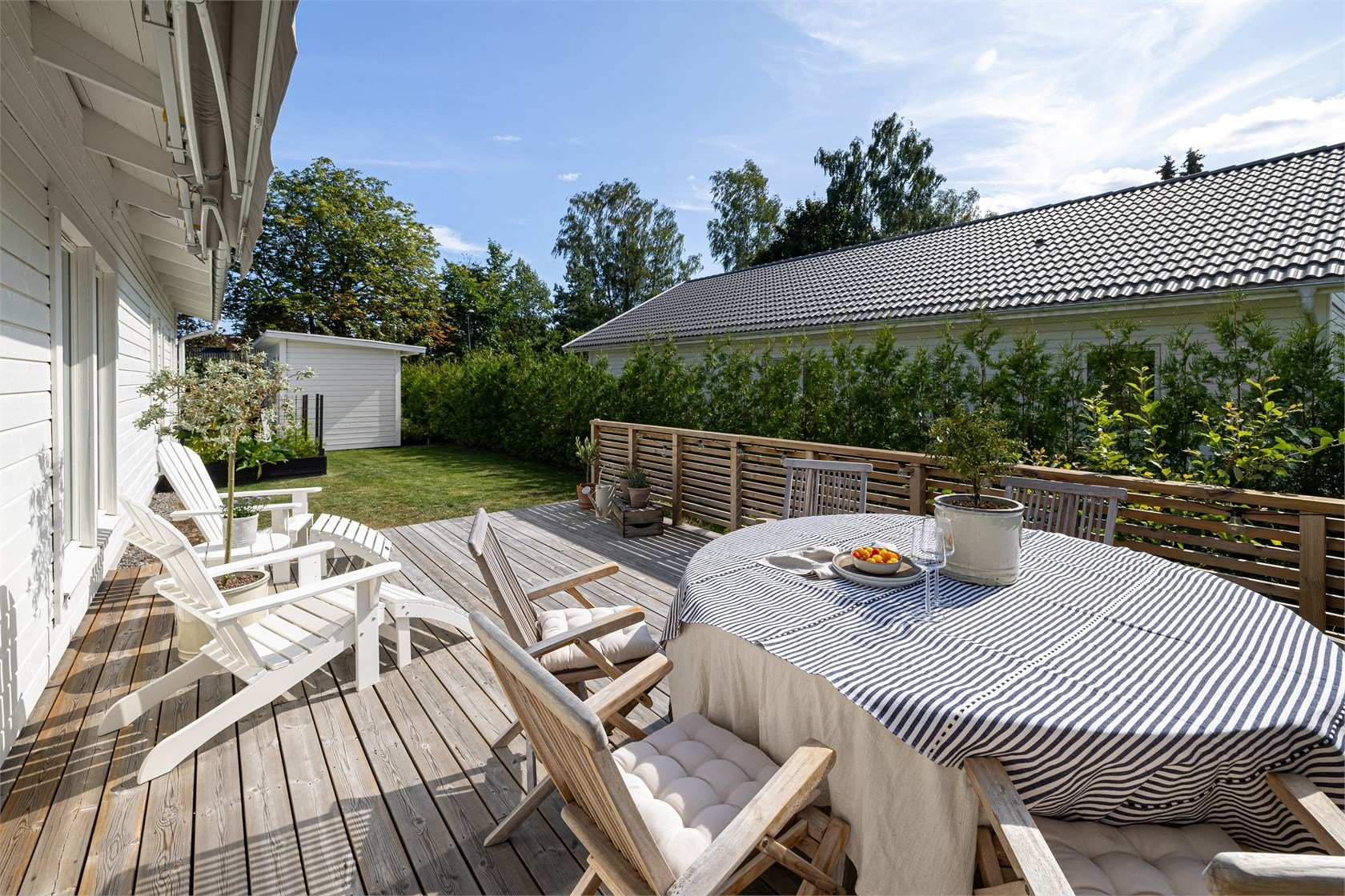 5 rok · 750 m² i Tyresö – bild 4