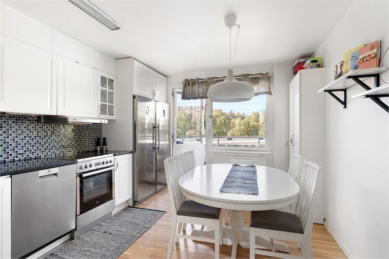 3 rum och kök, Stockholm — 13 000 kr/mån — bild 3