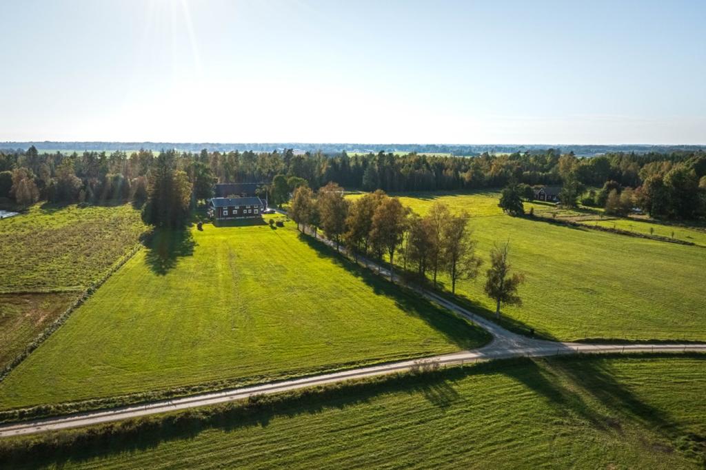 Villa/Hus, 9 rooms, 250 sqm, Uråsa