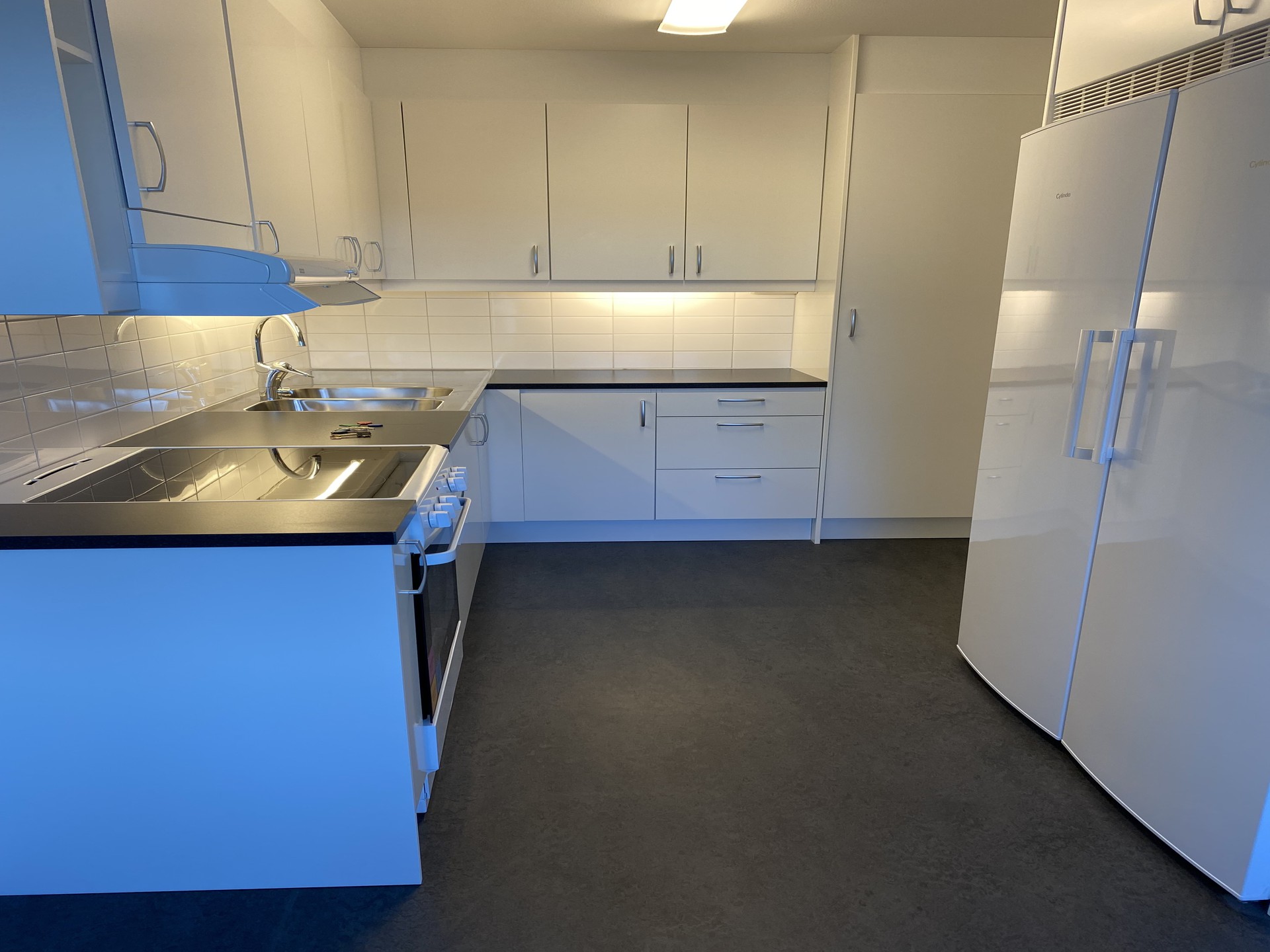 Lägenhet – Upplands Väsby, Väsbyskogen, Stora Wäsby - Bild 2