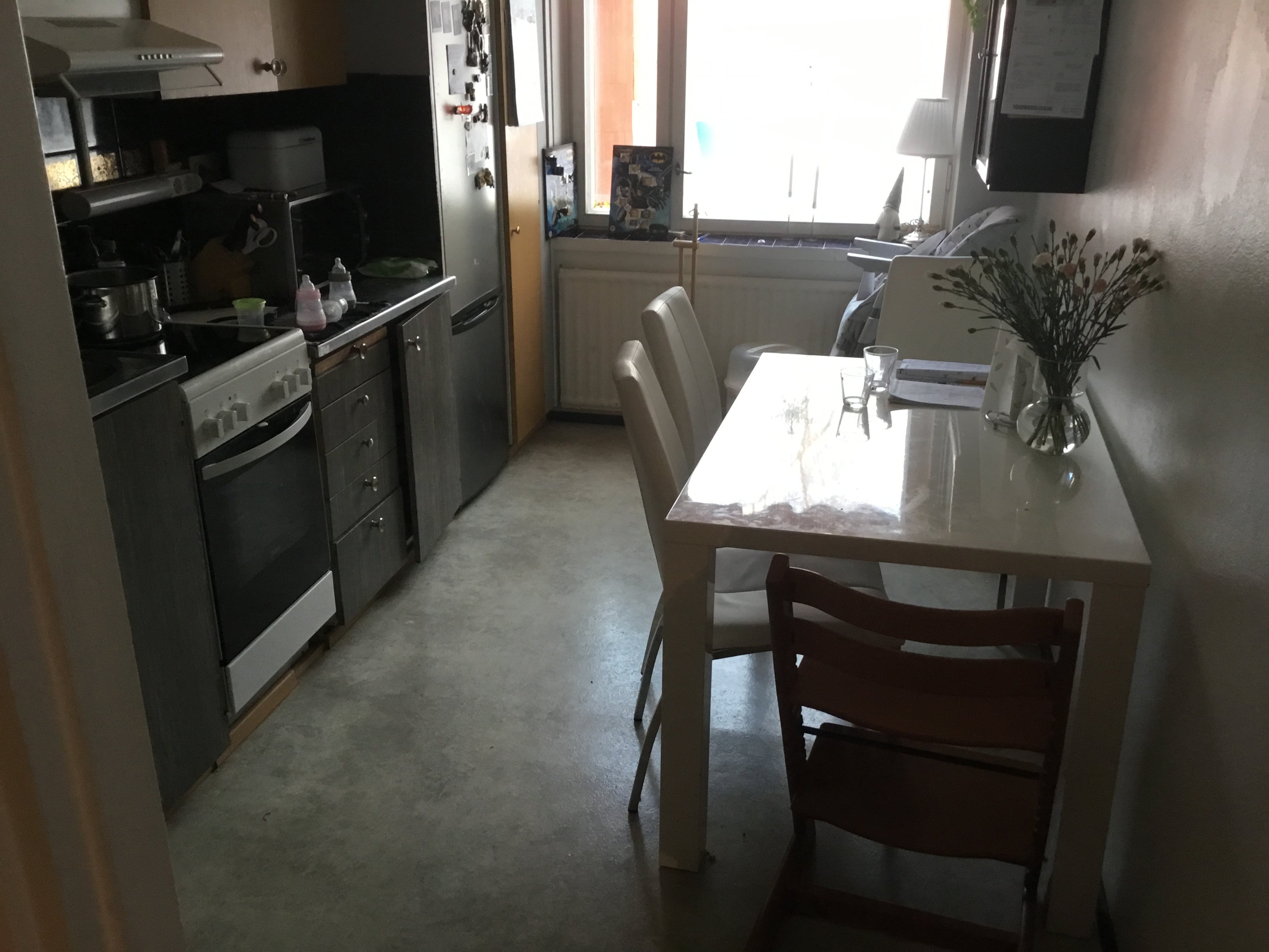 Rivitalo asunto isolla pihalla ja isolla autotallilla. 3