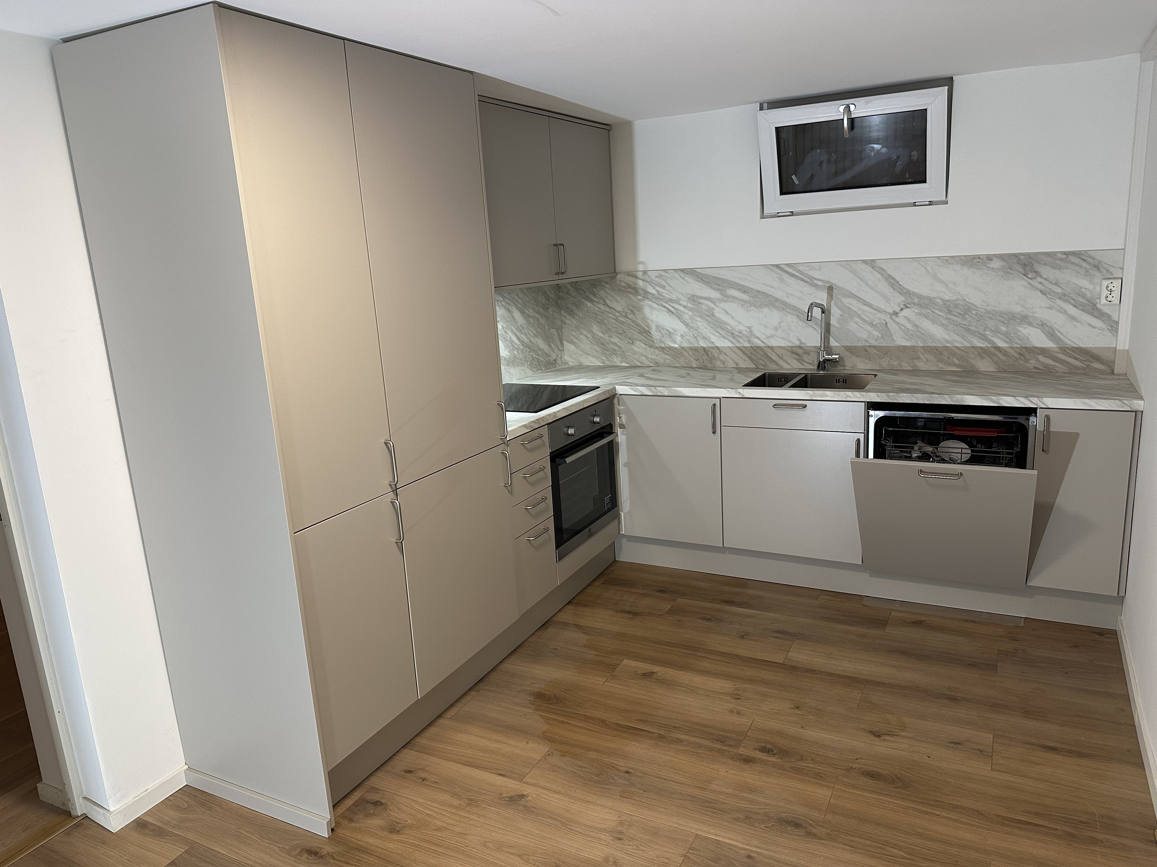 Lägenhet, 3 rum, 90 kvm, Angered