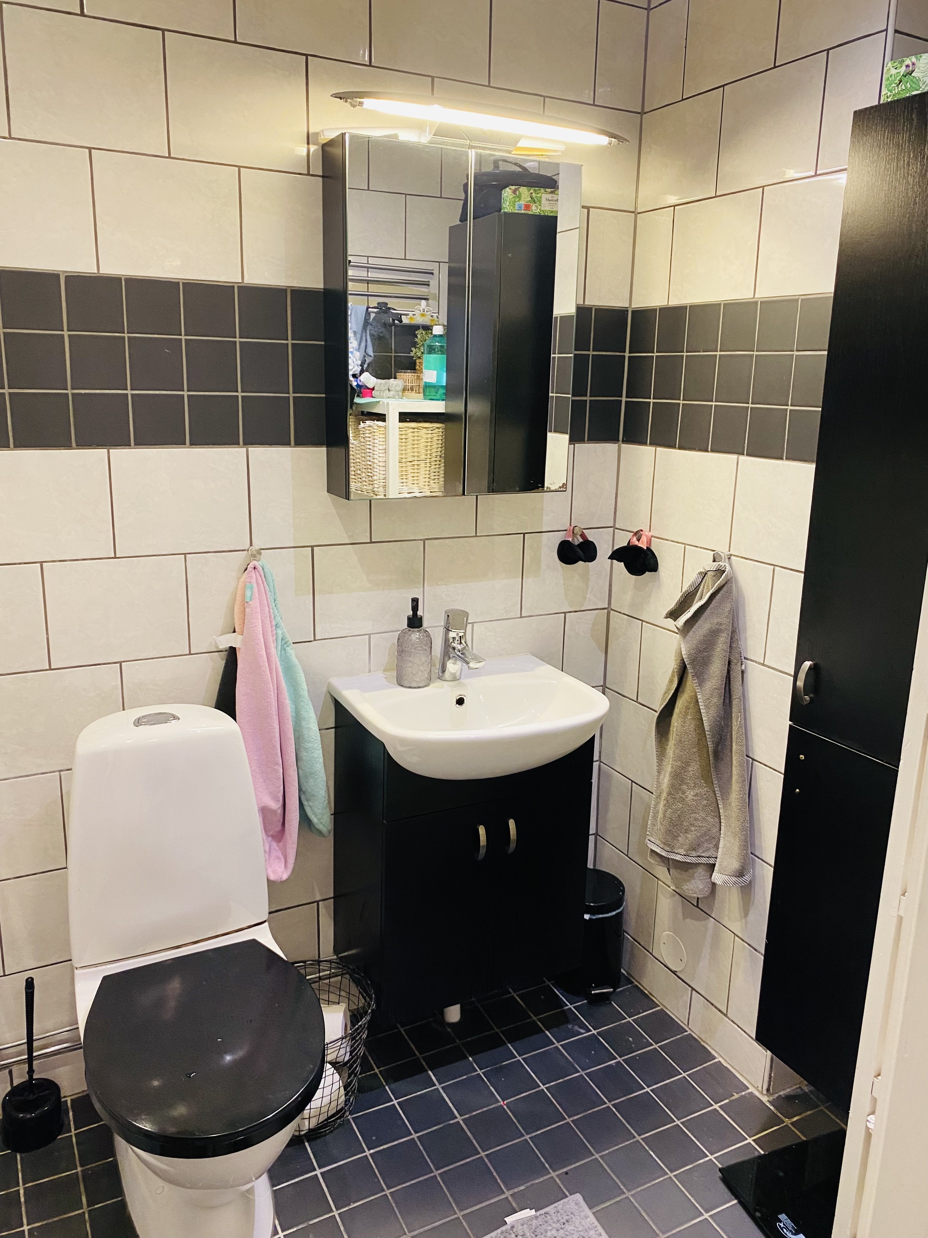 Tomtebovägen, Västerås