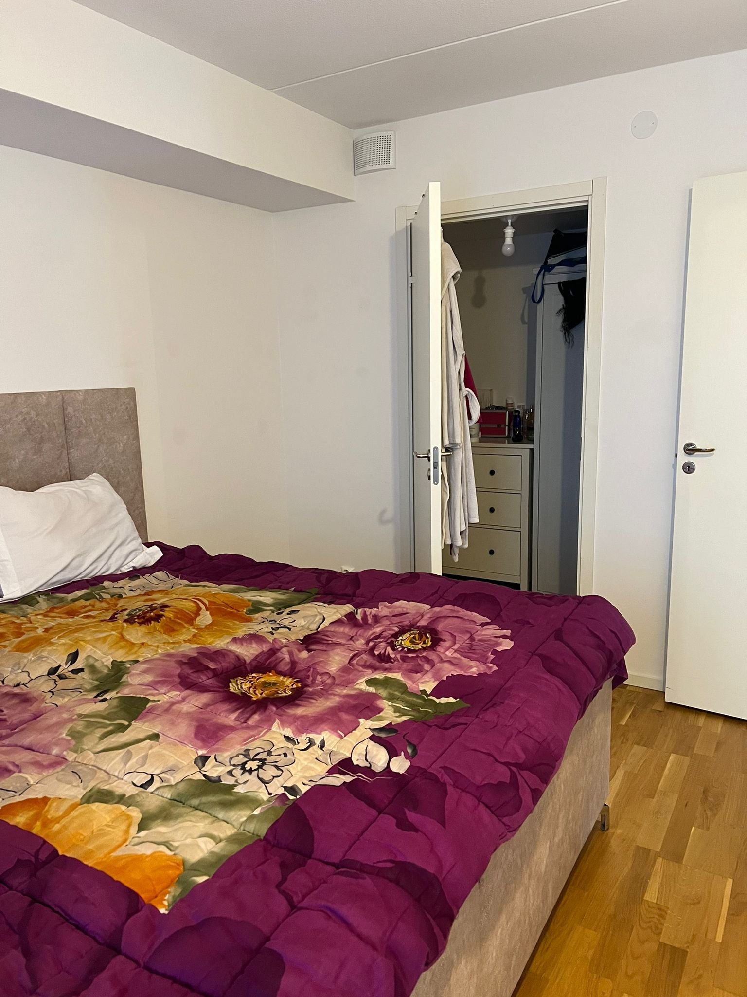 Vårbergsplan , Skärholmen — photo 4