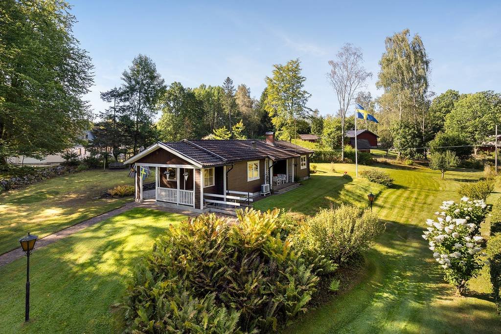 House, 81 m², land 81 m²