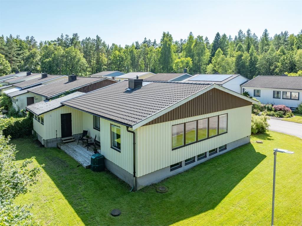Villa/Hus, 5 rooms, 107 sqm, Uddevalla