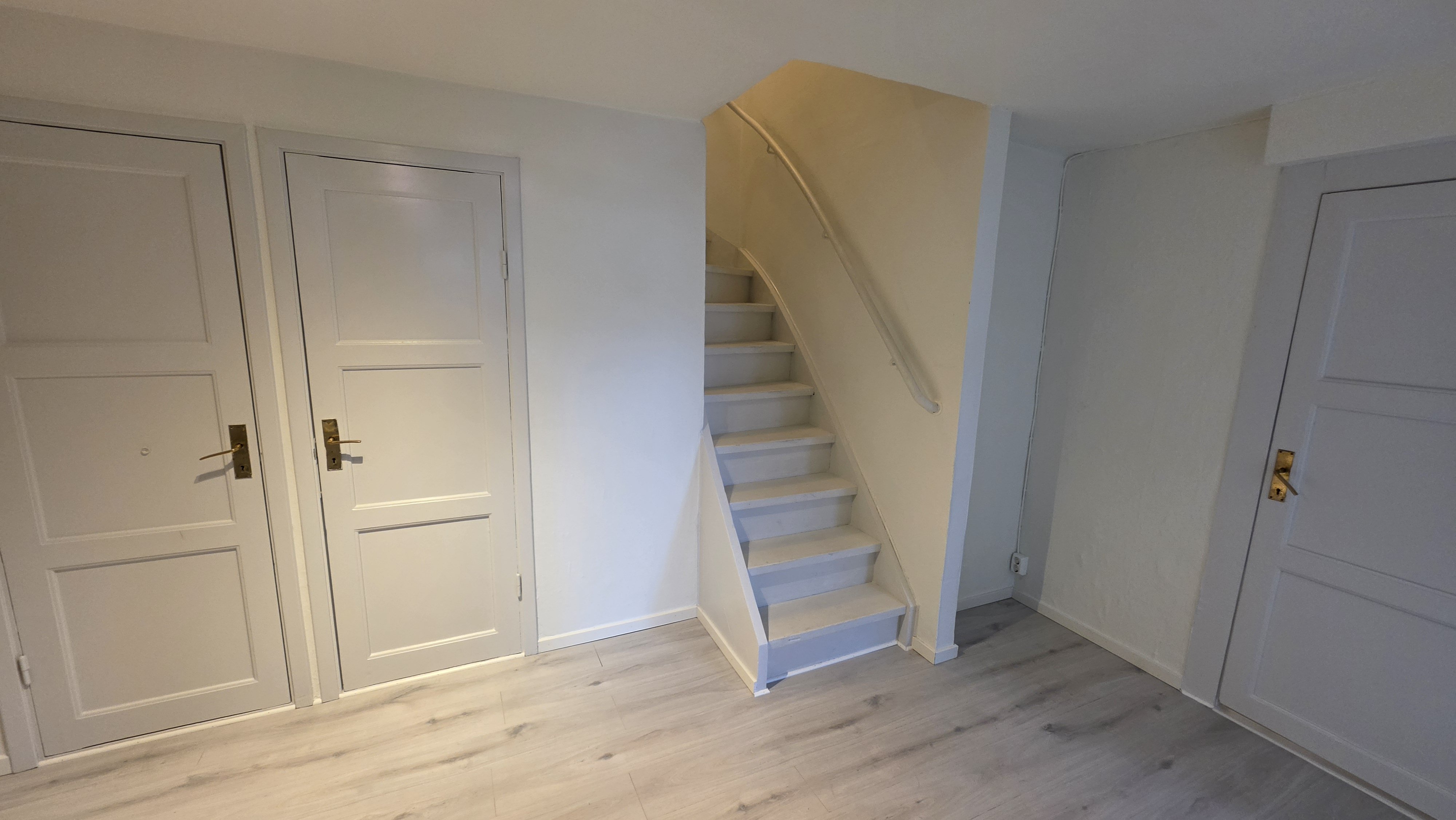 3 rum Vällingby — 13 350 kr/mån | Bostadsögat