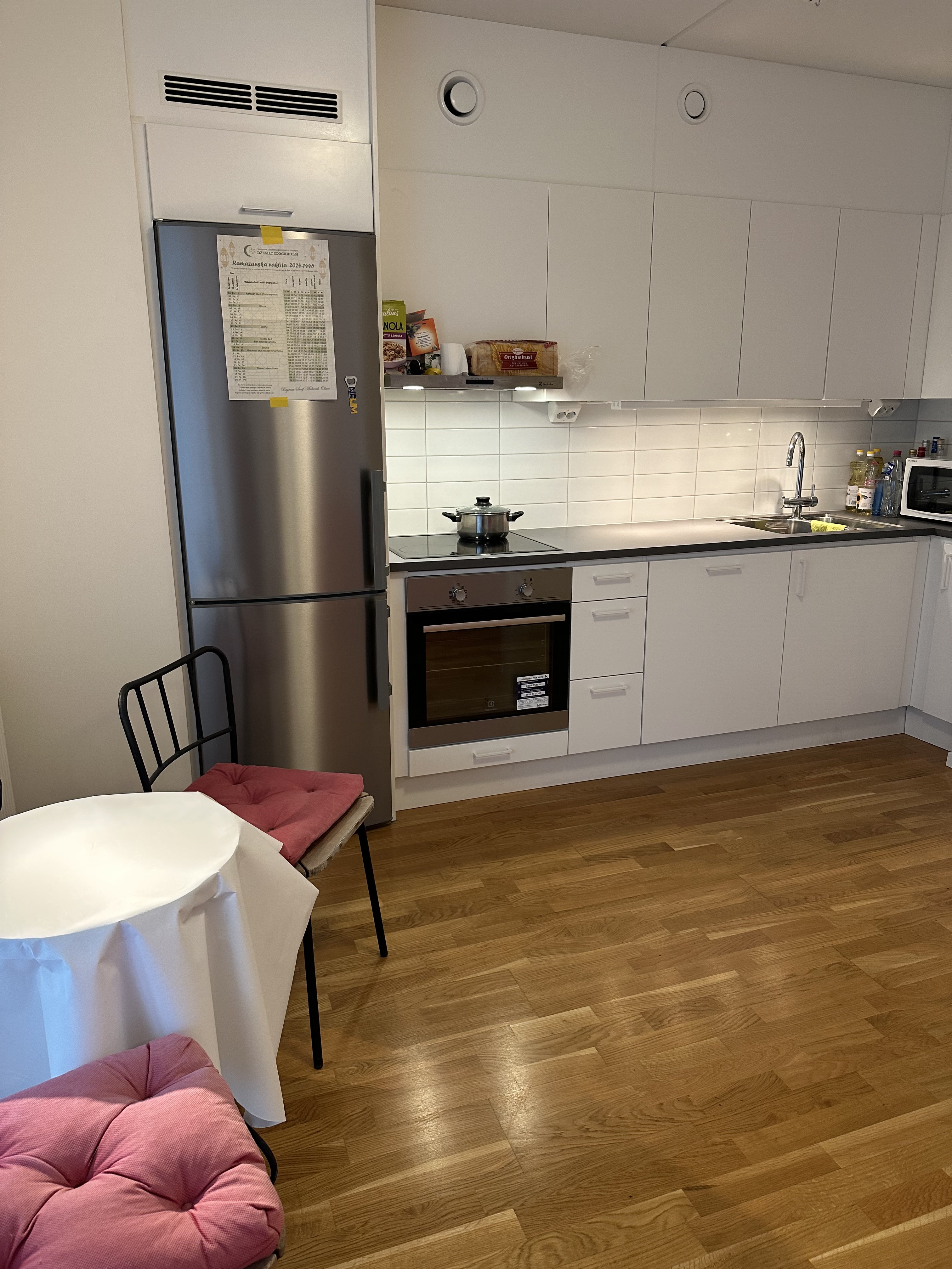 Almbygatan, Spånga — photo 3