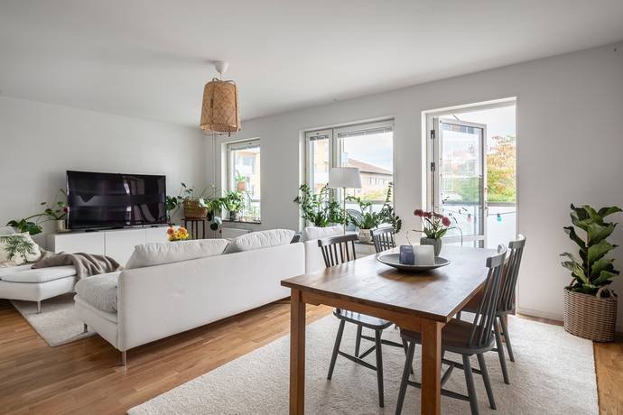 Lägenhet, 3 rooms, 74 sqm, Älvsjö