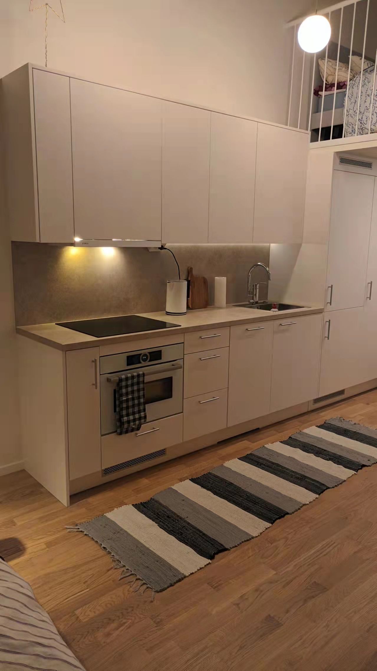 Russinvägen, Farsta