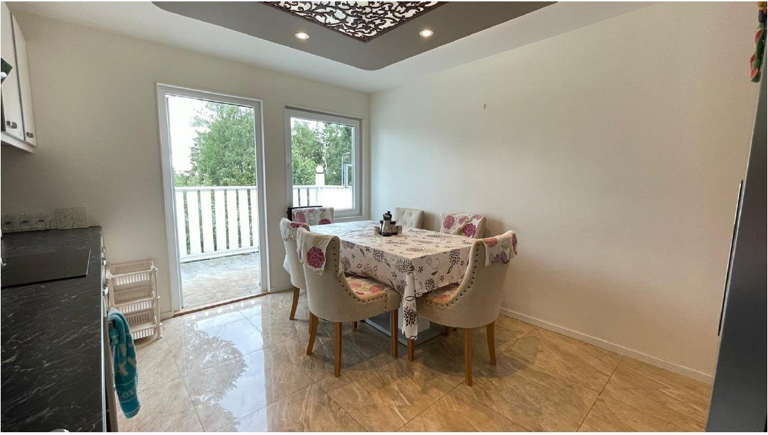 Radhus, 6 rooms, 119 sqm, Upplands Väsby