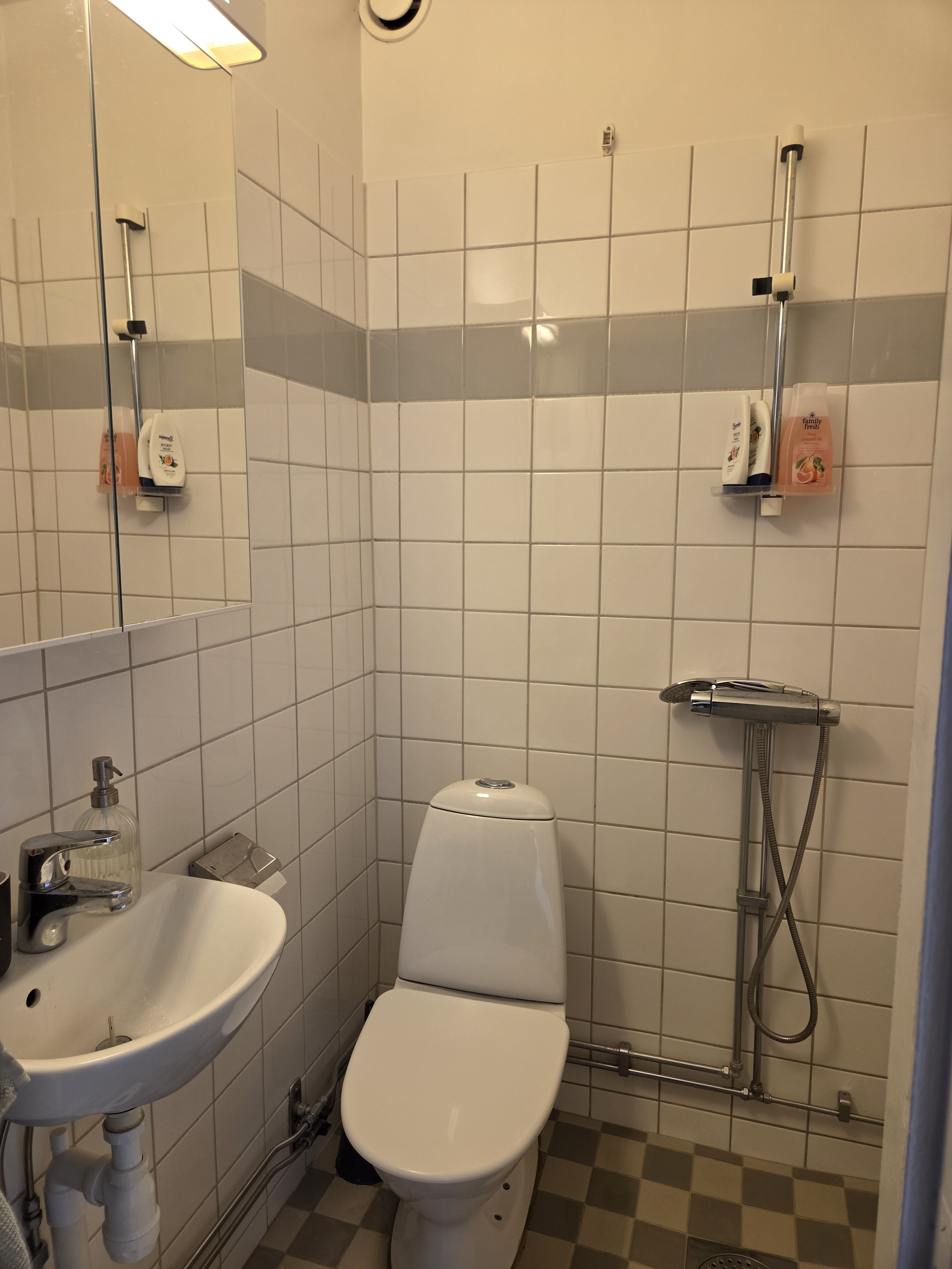Gudmundrågatan, Vällingby — photo 2