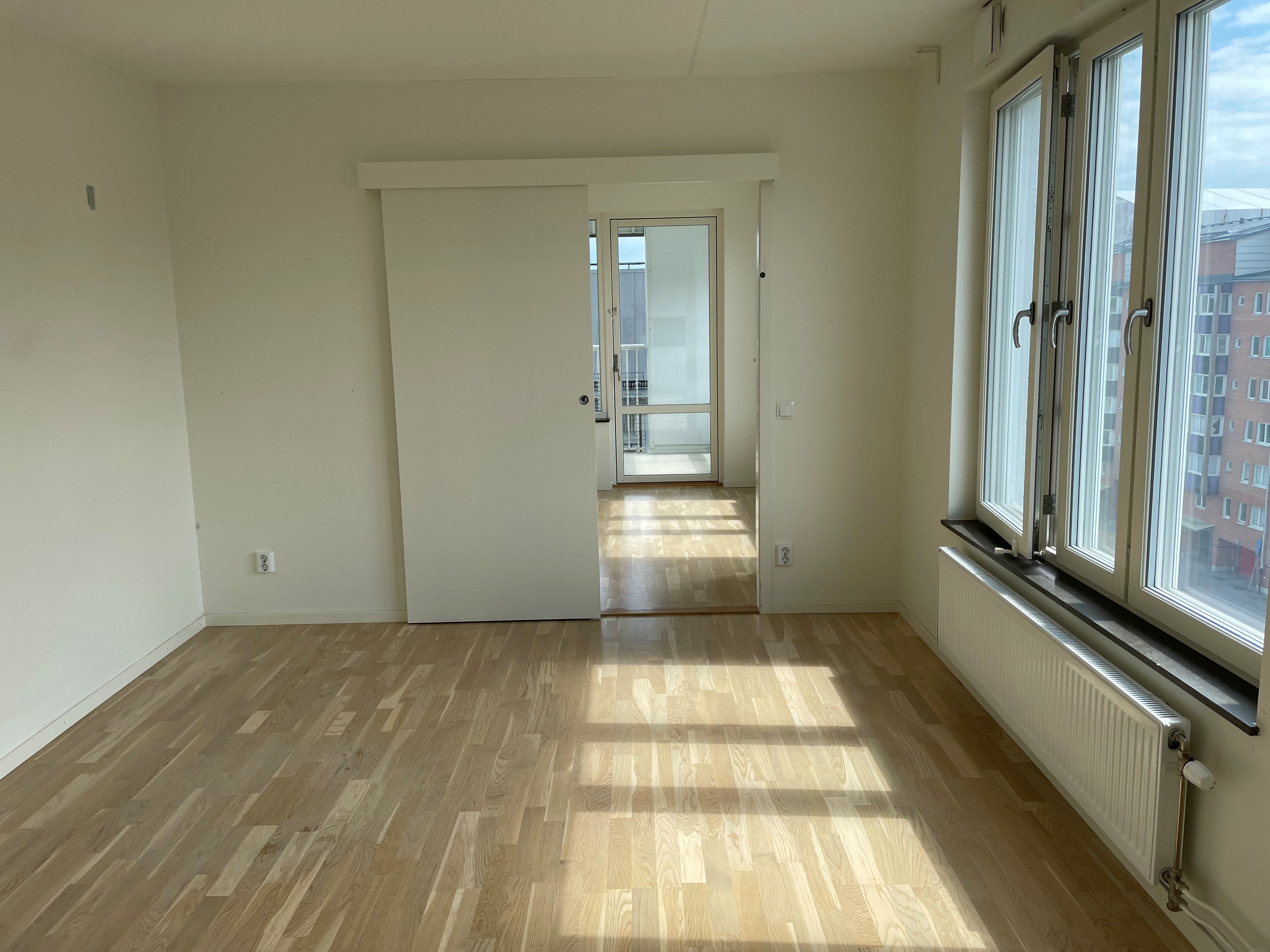 2 rum och kök, Tensta, 11 000 kr/mån, bild 2