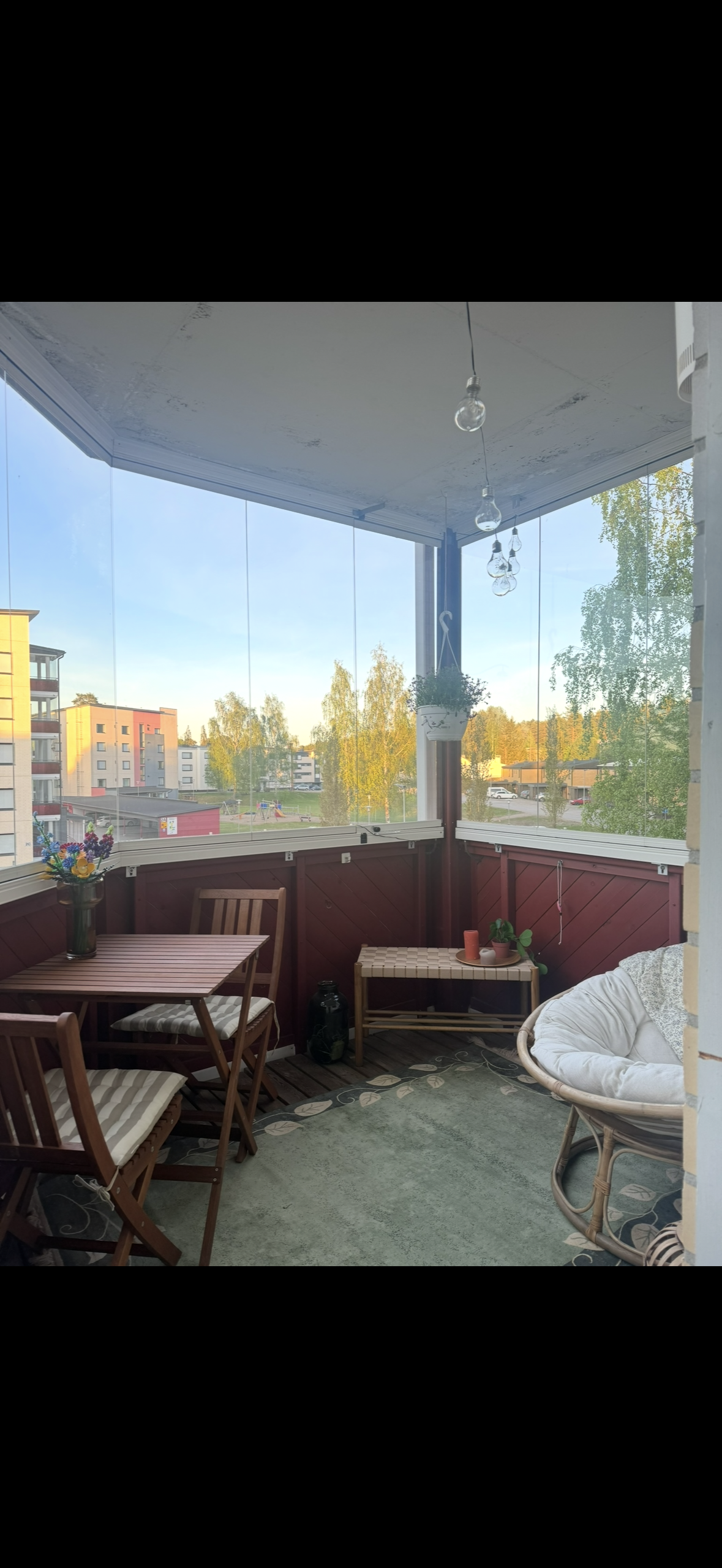 Vuokrataan saunallinen ja valoisa kaksio, lähellä palveluja. 3