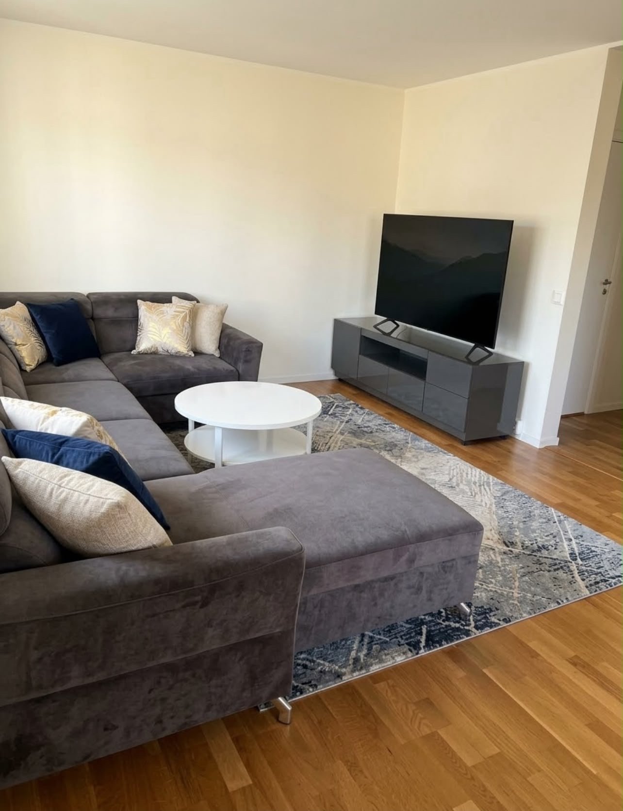 2 rok · 64 m² i Jordbro – bild 2