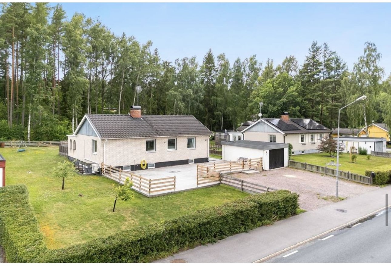 Villa/Hus, 5 rooms, 232 sqm, Hållsta