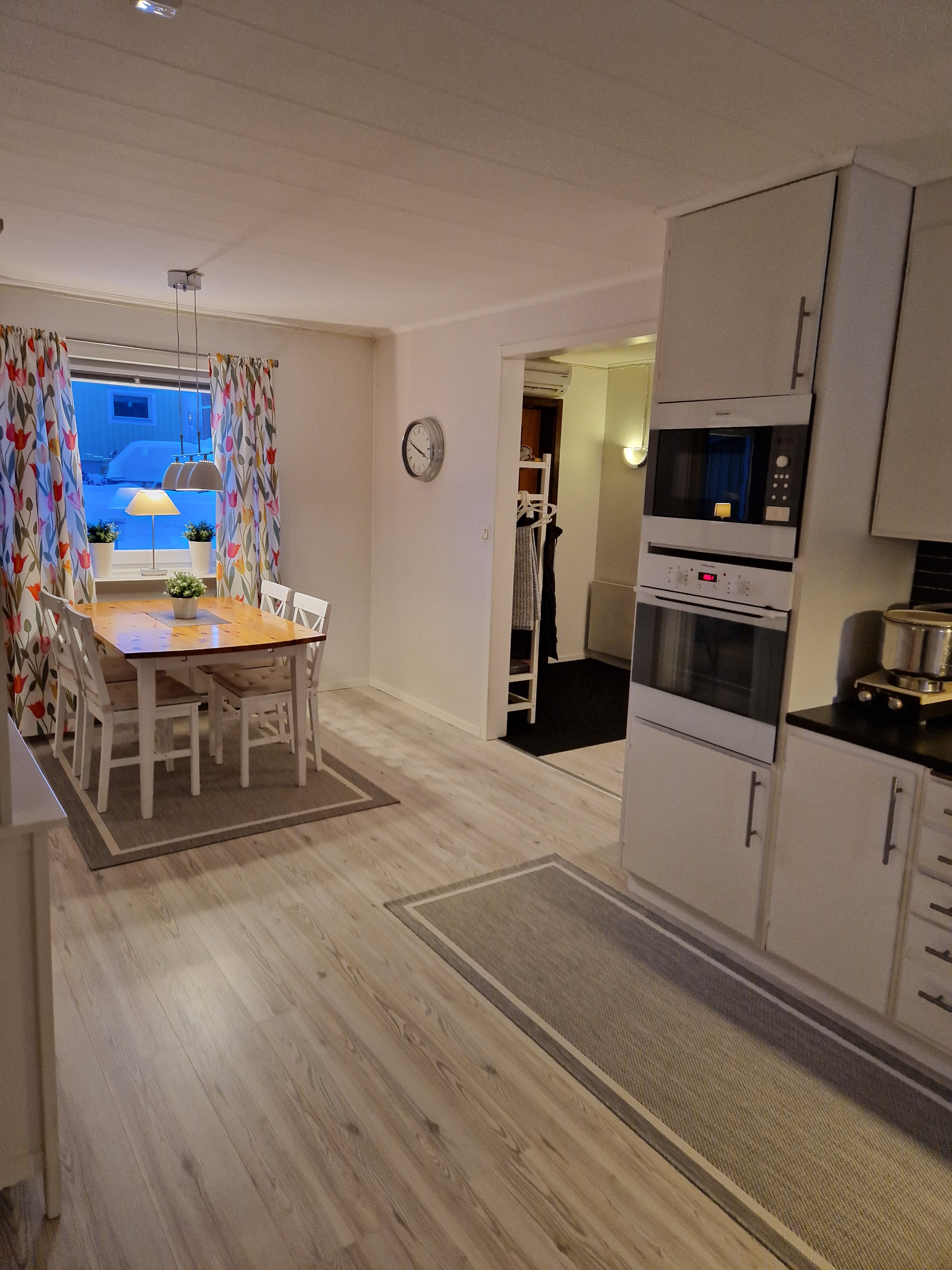 Villa/Hus, 5 rooms, 84 sqm, Domsjö