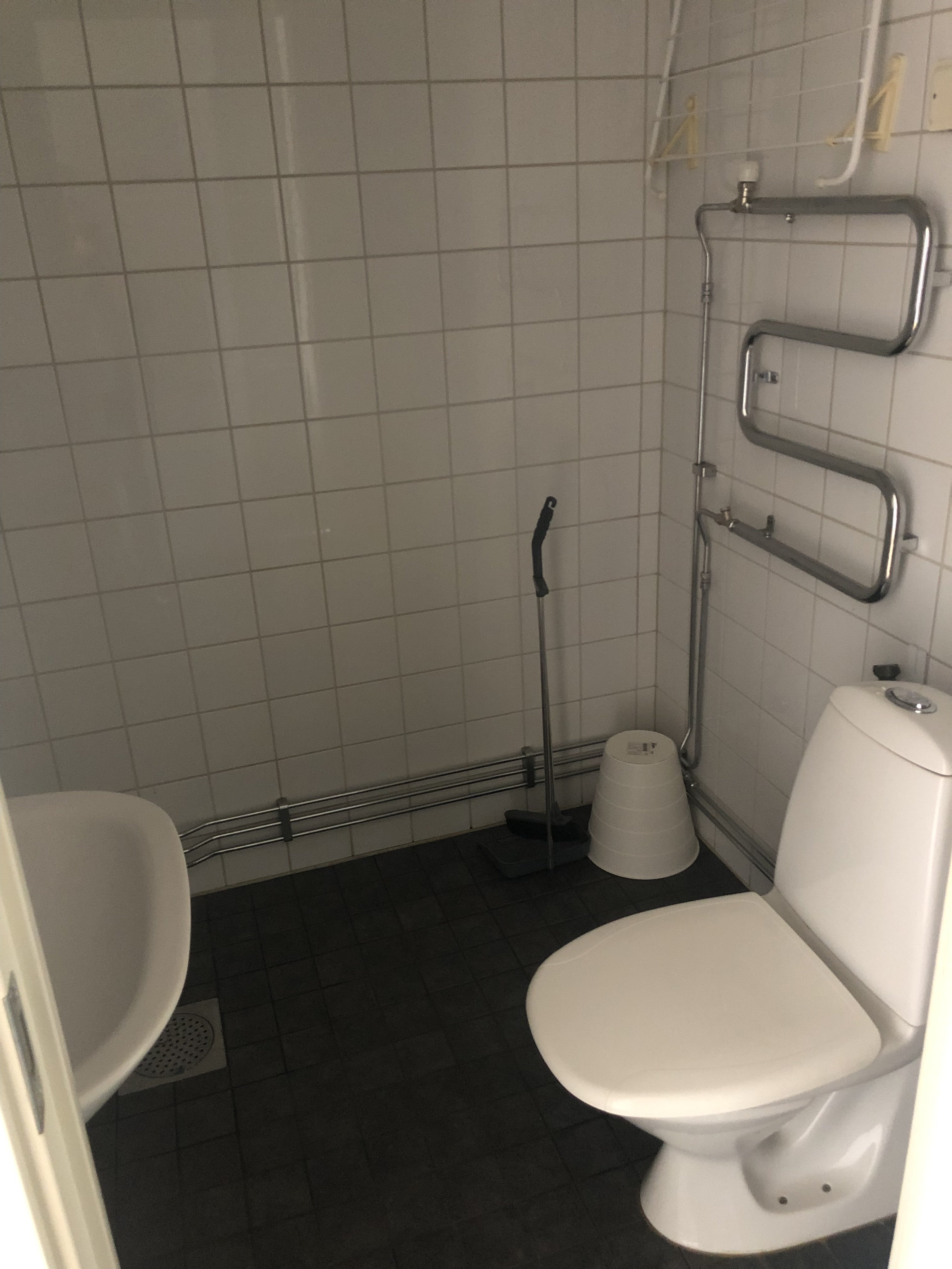 1 rum och kök, Skärholmen — 9 000 kr/mån — bild 4