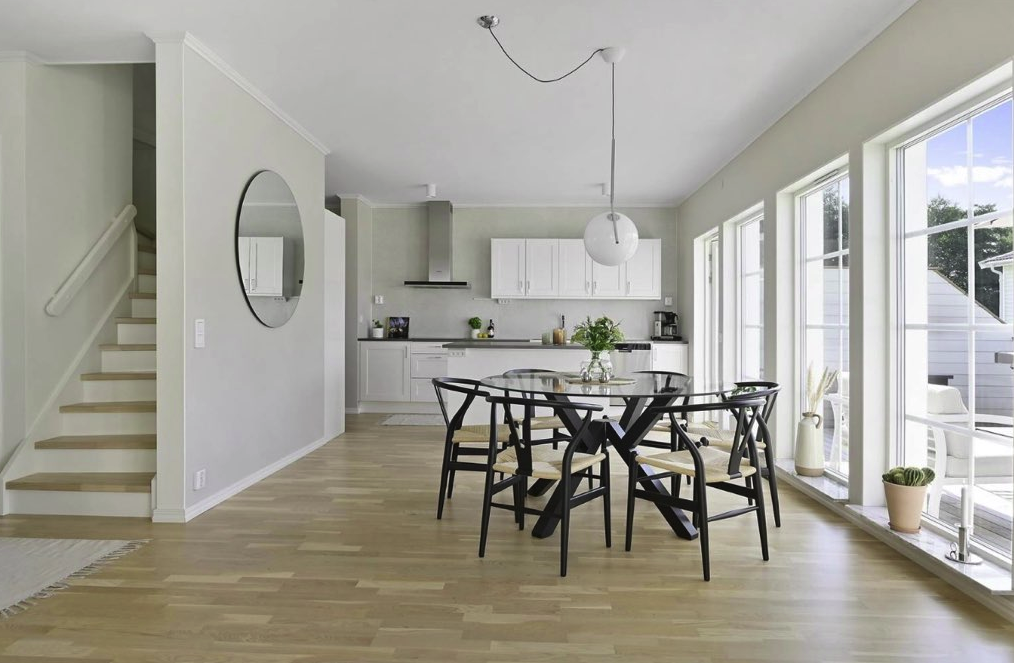 Radhus, 7 rooms, 154 sqm, Vårby