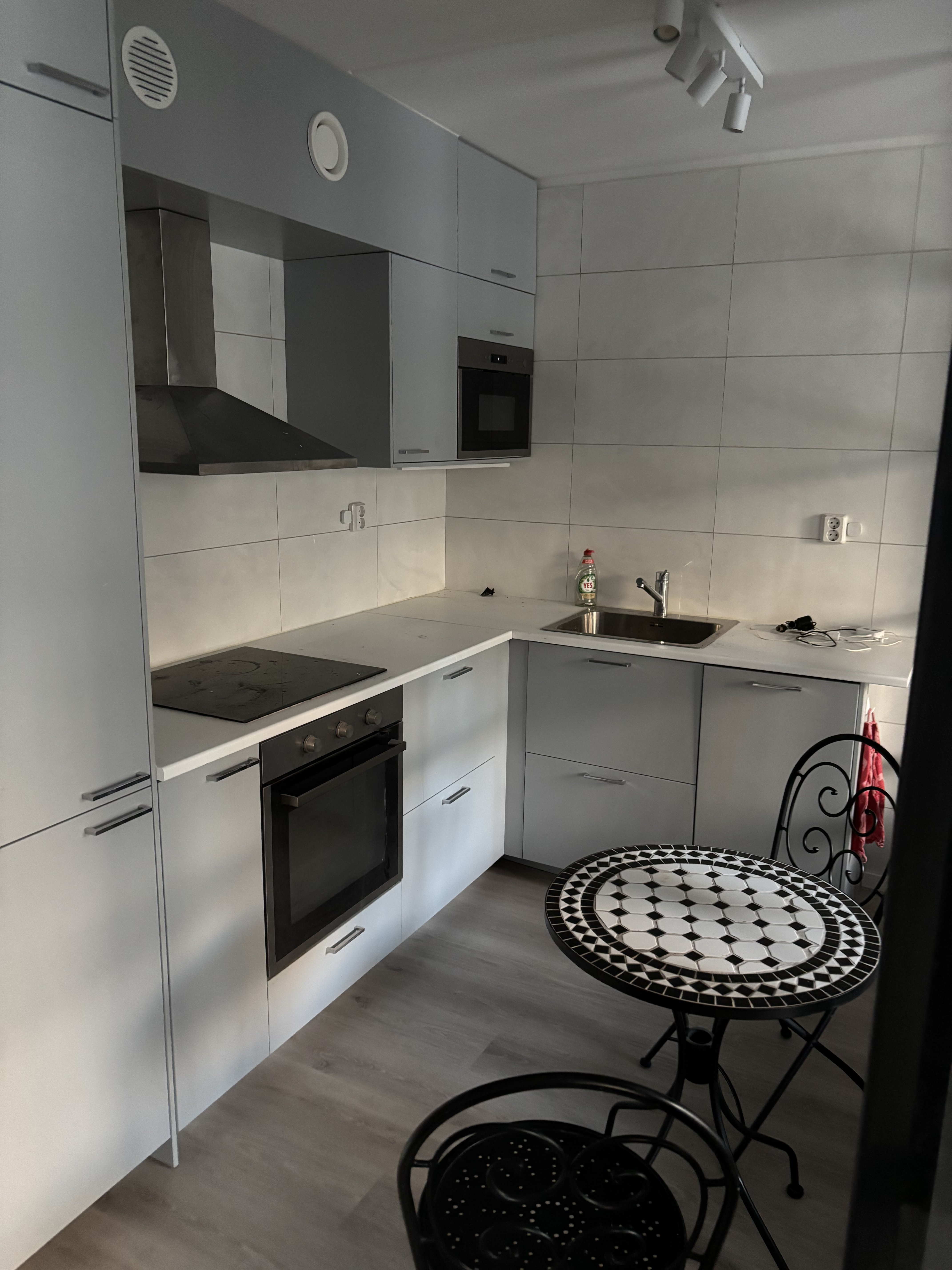 Ekholmsvägen, Skärholmen