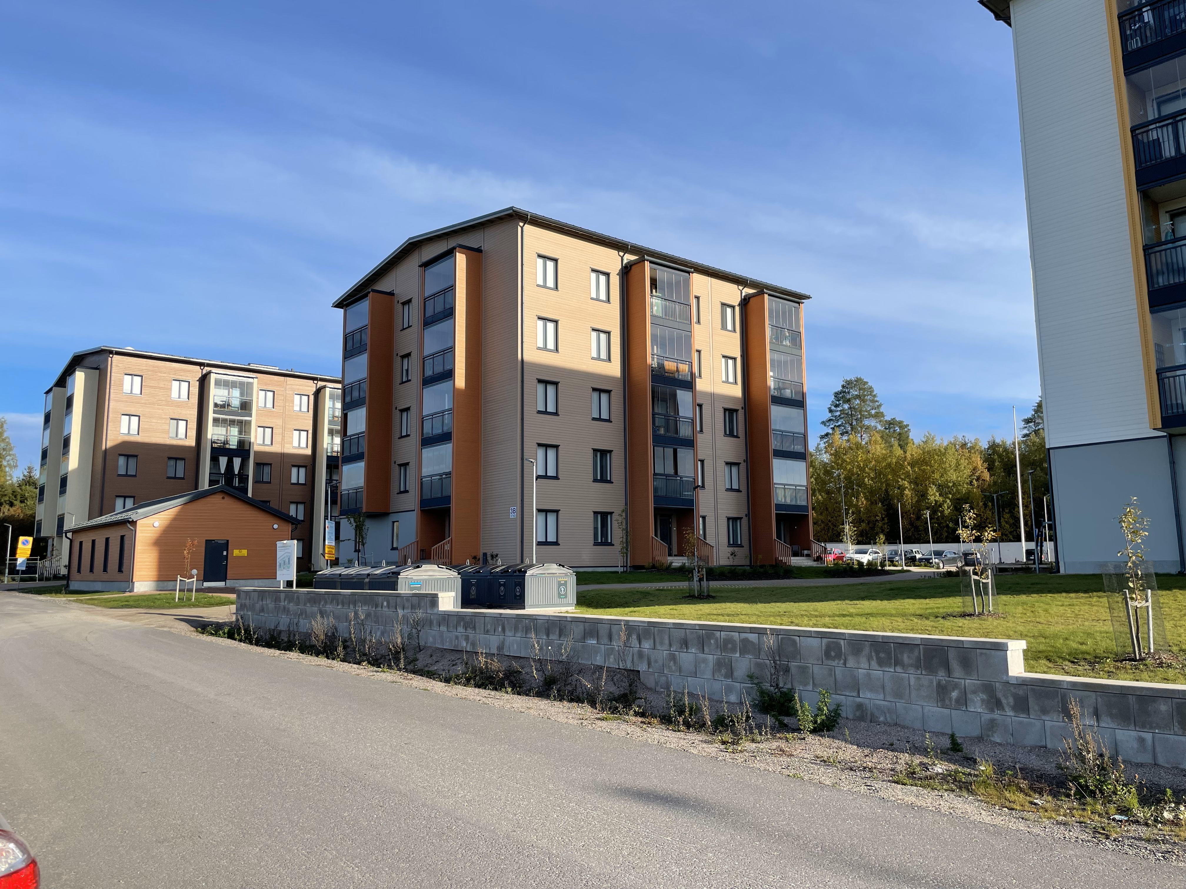 Kolmio lasitetulla parvekkeella 4