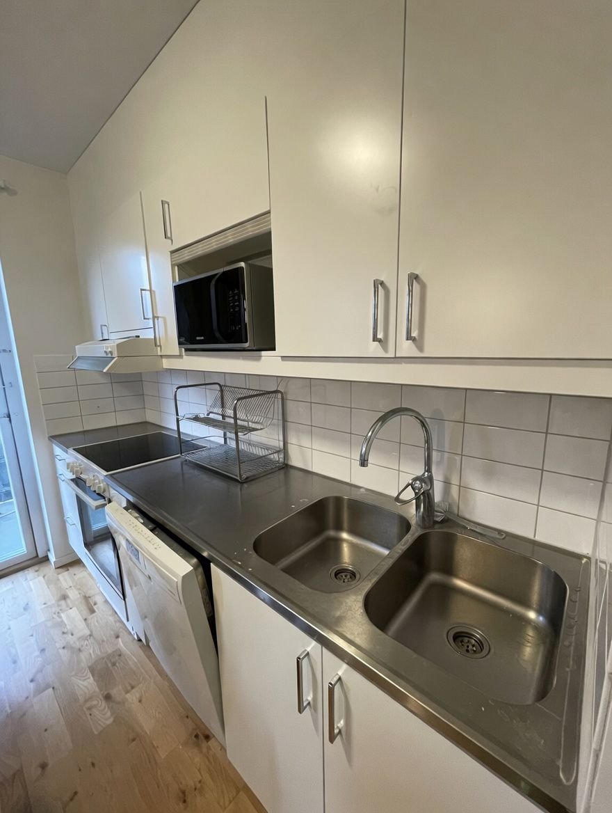 Vårbergsvägen, Skärholmen — photo 4