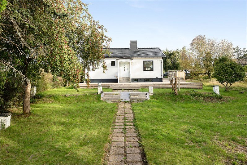 Villa/Hus, 4 rooms, 130 sqm, Trollhättan