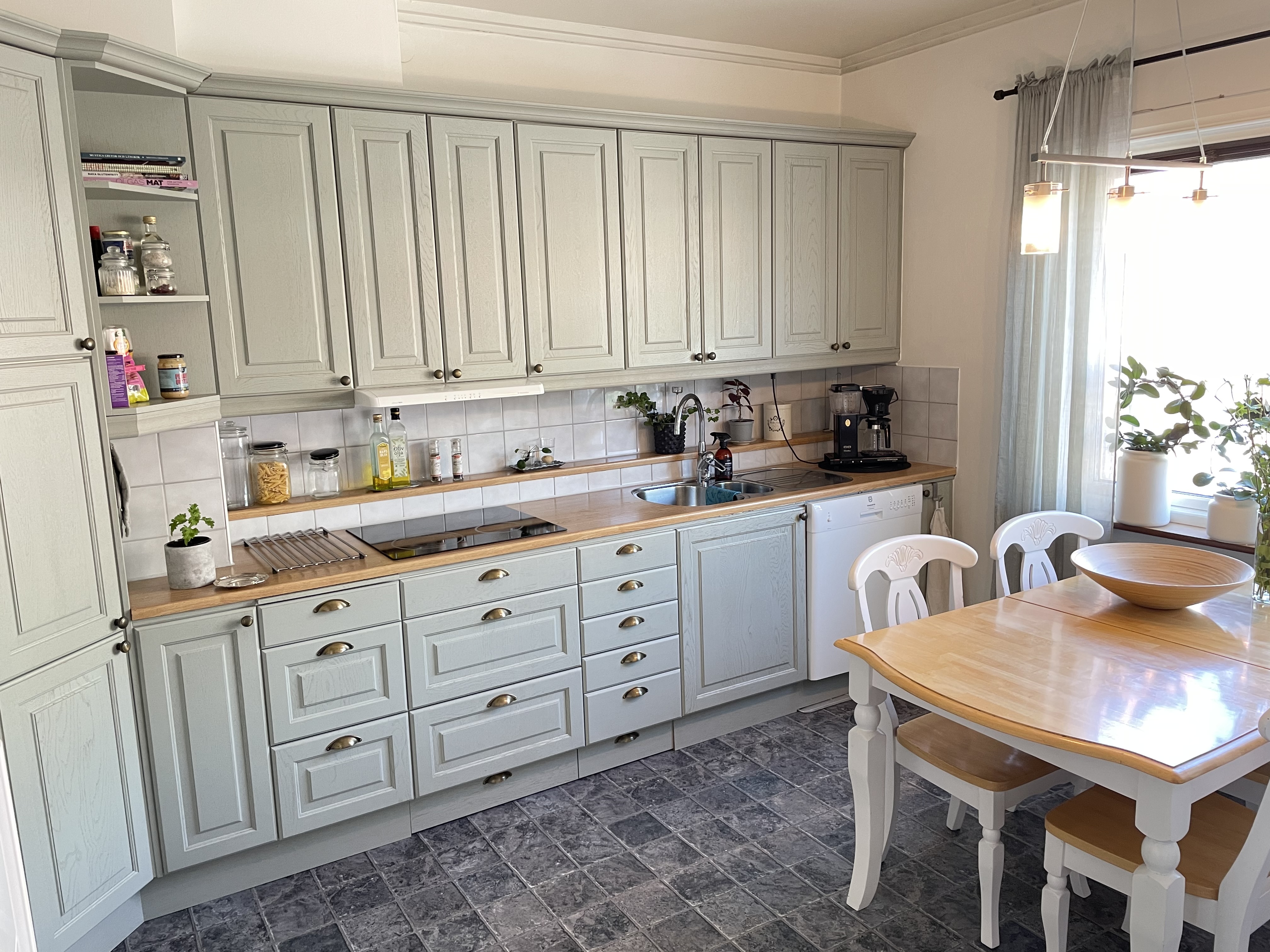 Lägenhet, 4 rooms, 115 sqm, Vara
