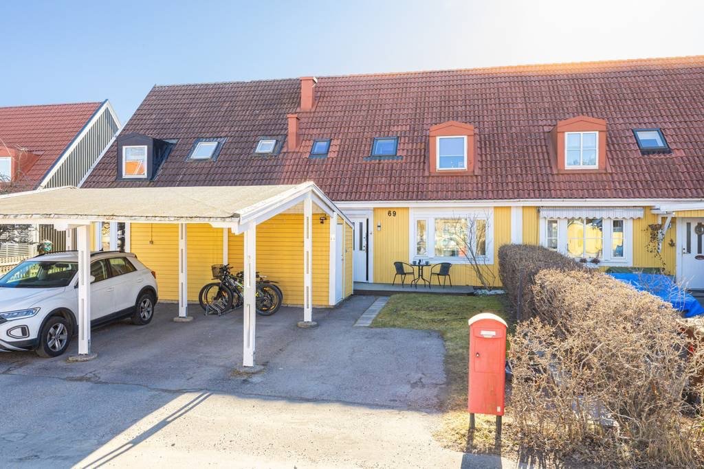 Radhus, 5 rooms, 125 sqm, Upplands Väsby