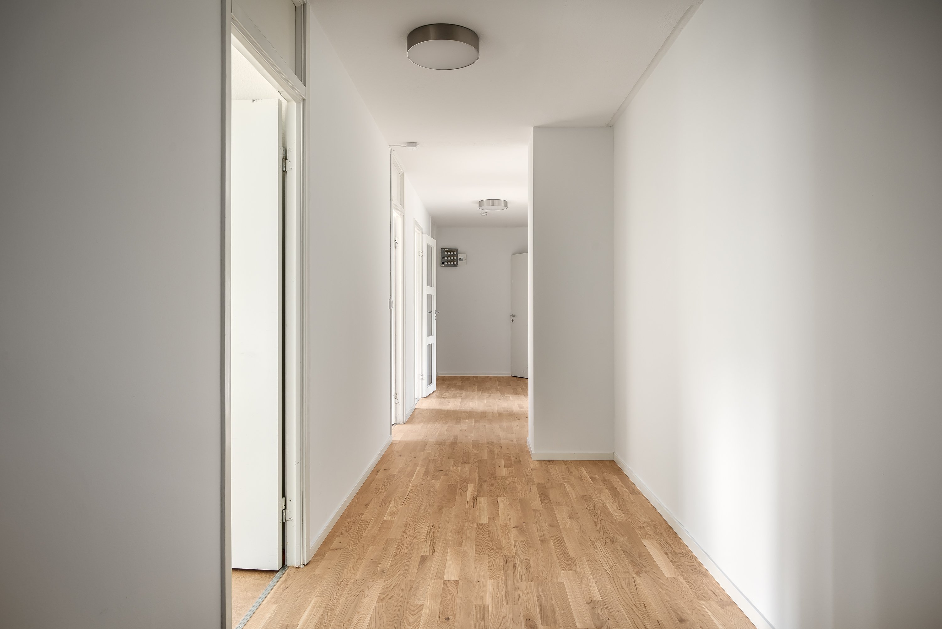 Vårbergsvägen, Skärholmen — photo 5