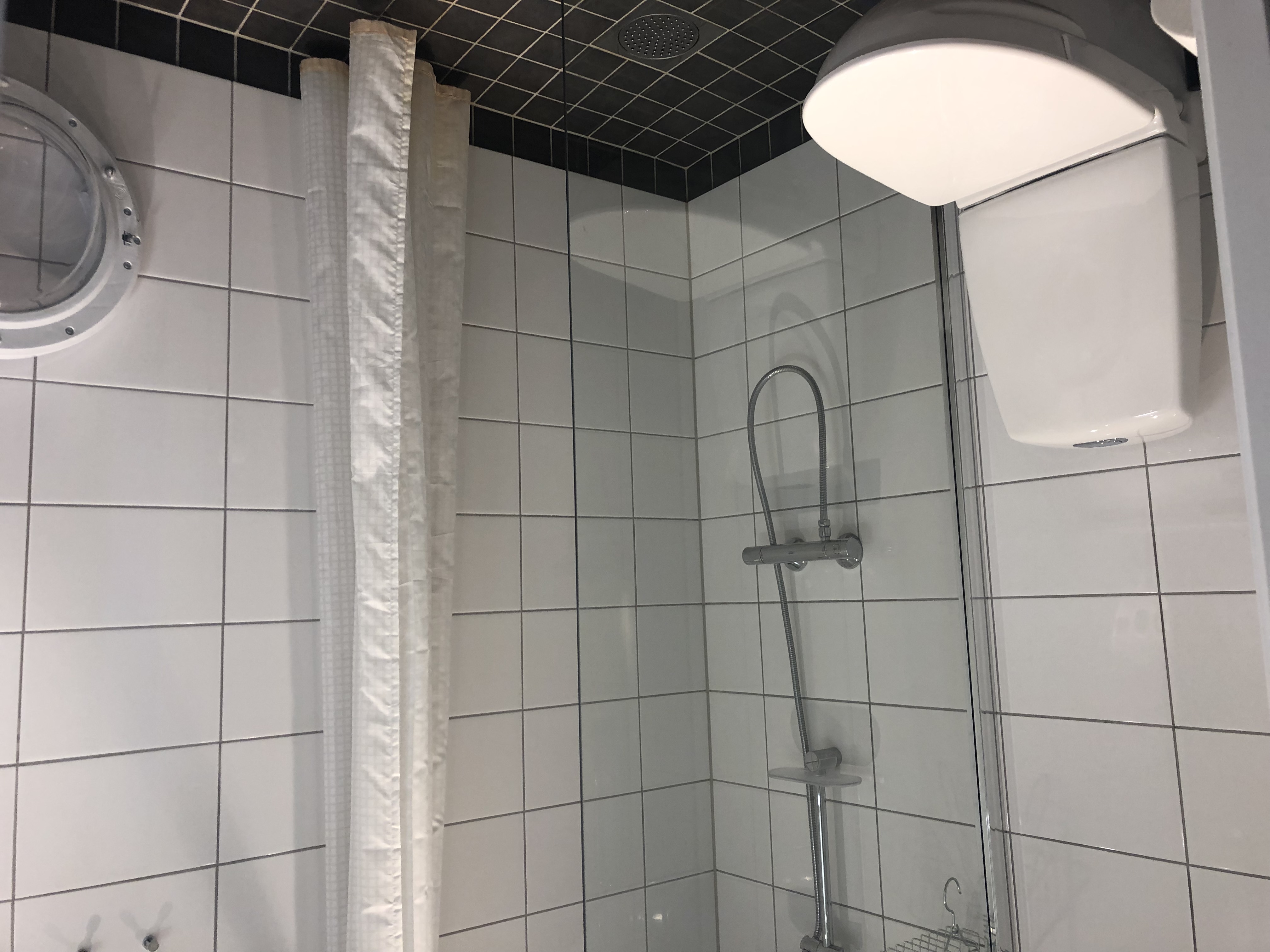 Almbygatan , Spånga — photo 4