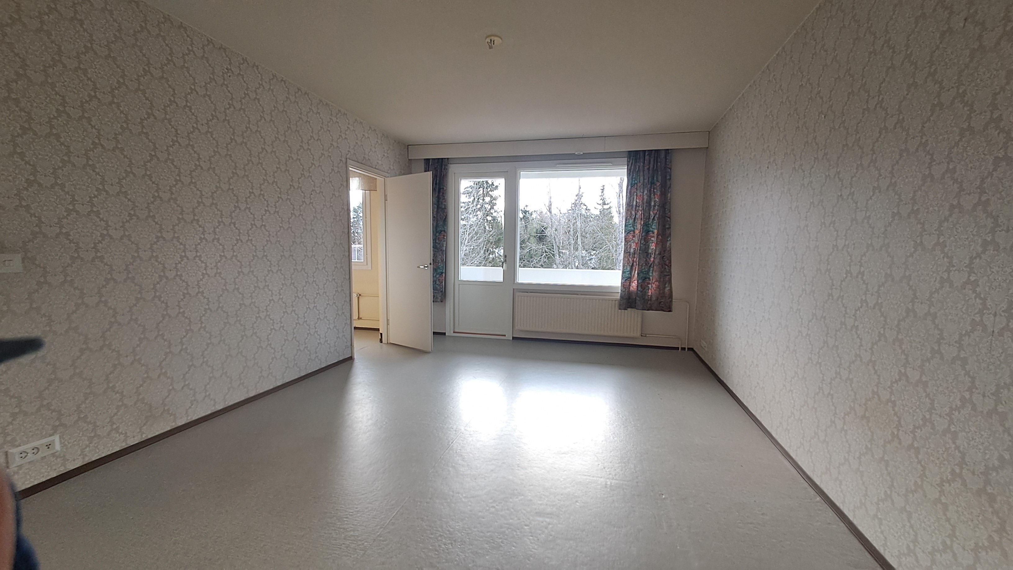 Rauhallinen yksiö hissitalon yläkerrassa (Varattu) 2