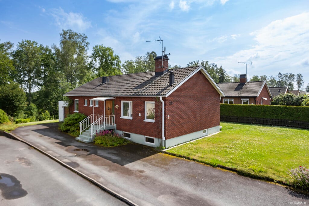 Villa/Hus, 5 rooms, 94 sqm, Hallsberg