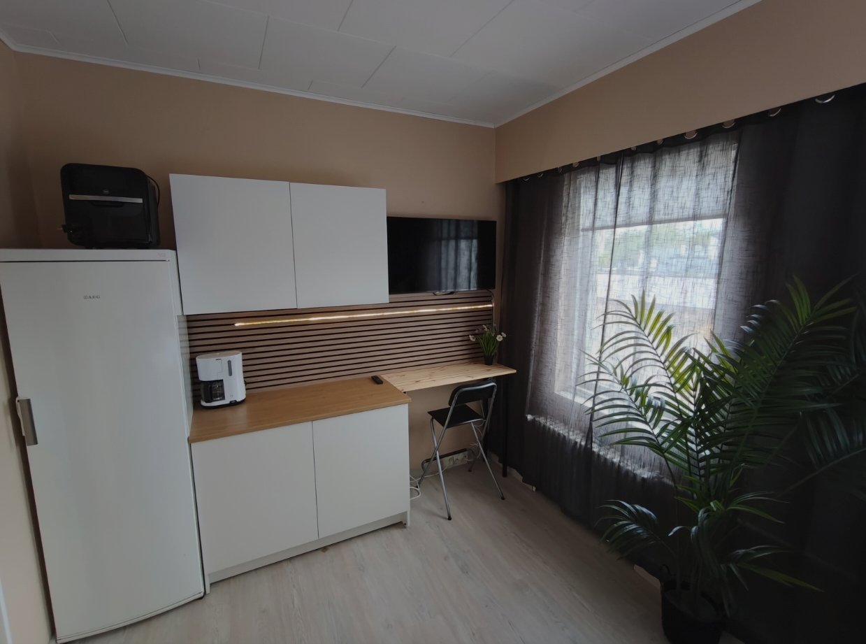 1.9 vapaa kalustettu studio Salon ydinkeskustasta – kaikki kulut sisältyvät, ei lisäkuluja! 1