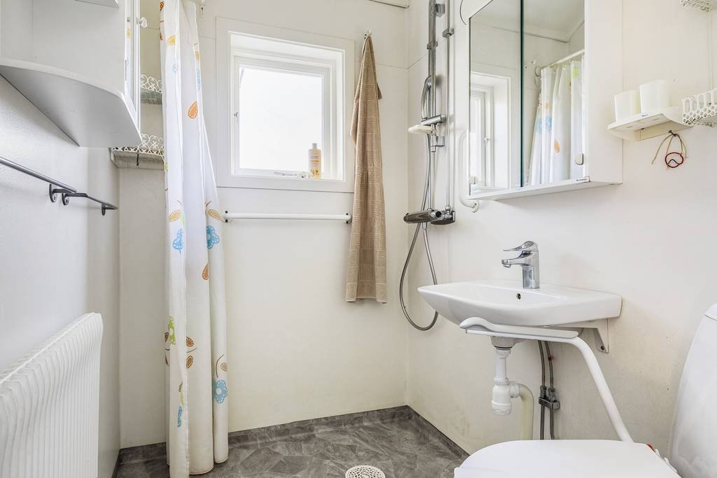 4 rok · 2241 m² i Väja – bild 11