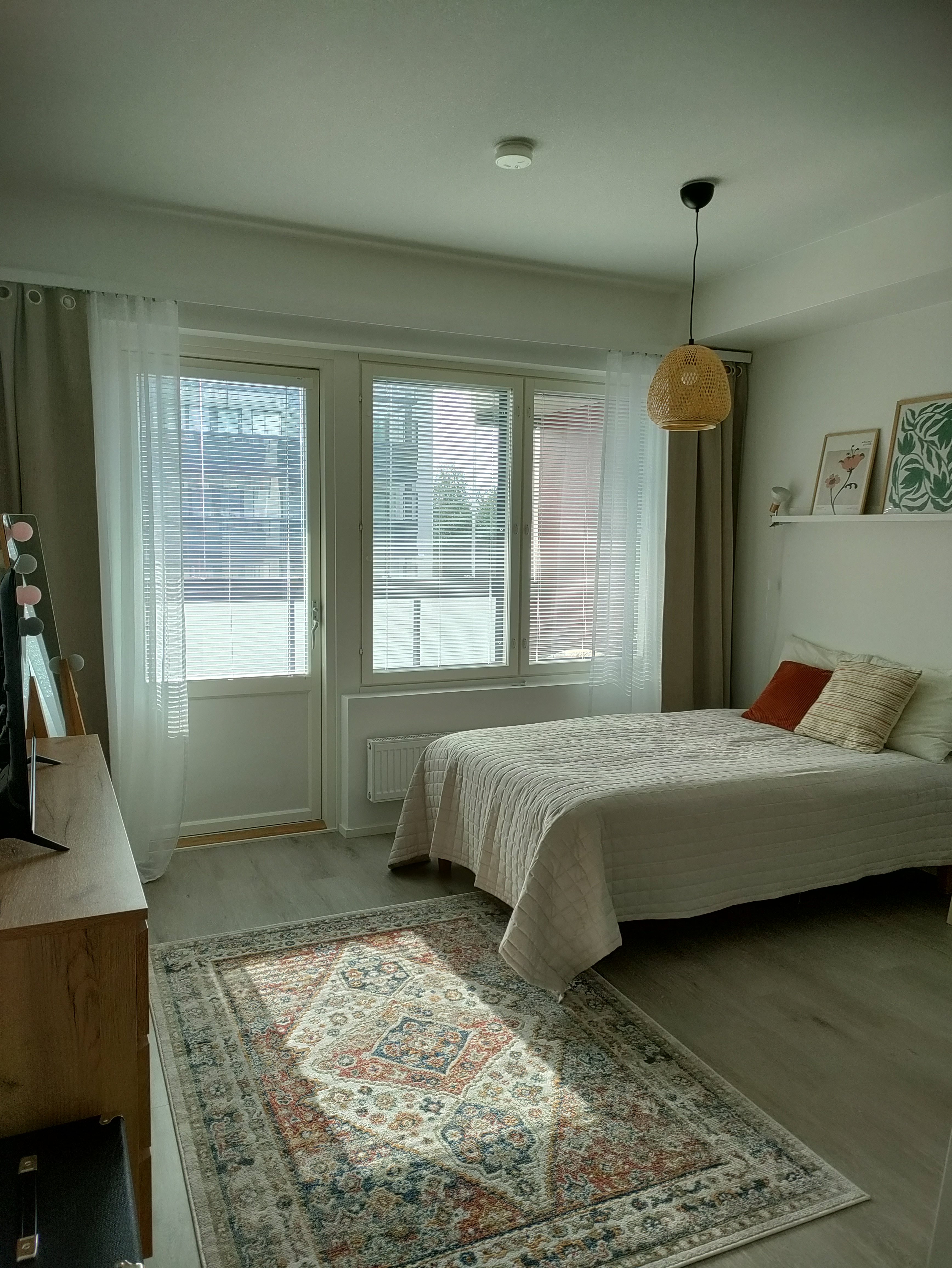 Valoisa 27m2 yksiö lasitetulla parvekkeella Penttilassä 630€/kk. 3
