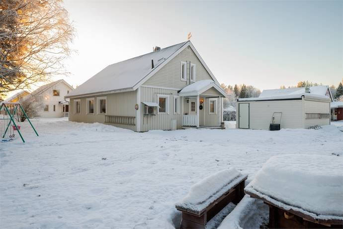 Villa/Hus, 8 rooms, 160 sqm, Boden