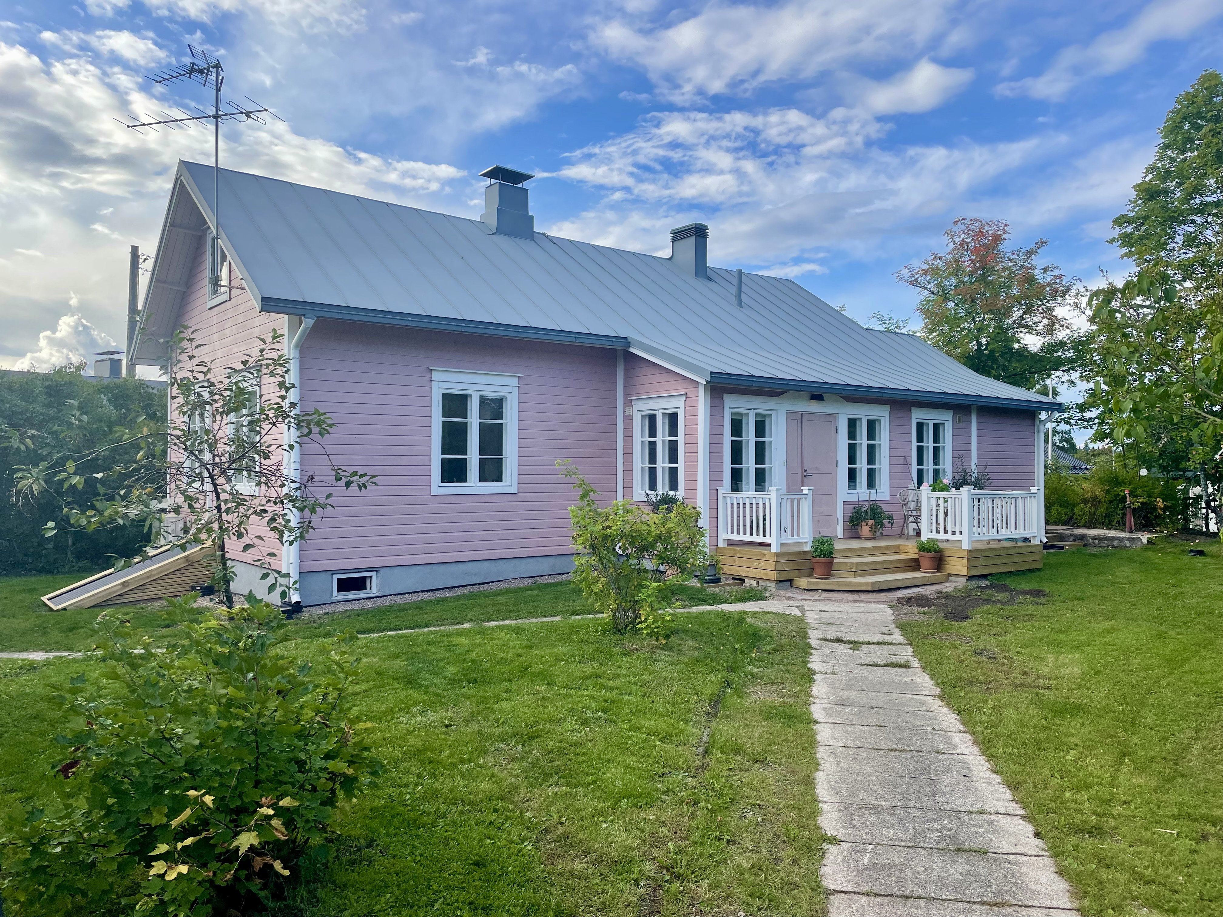Omakotitalo Pappilanmäellä, Vanhan kaupungin kupeessa 2