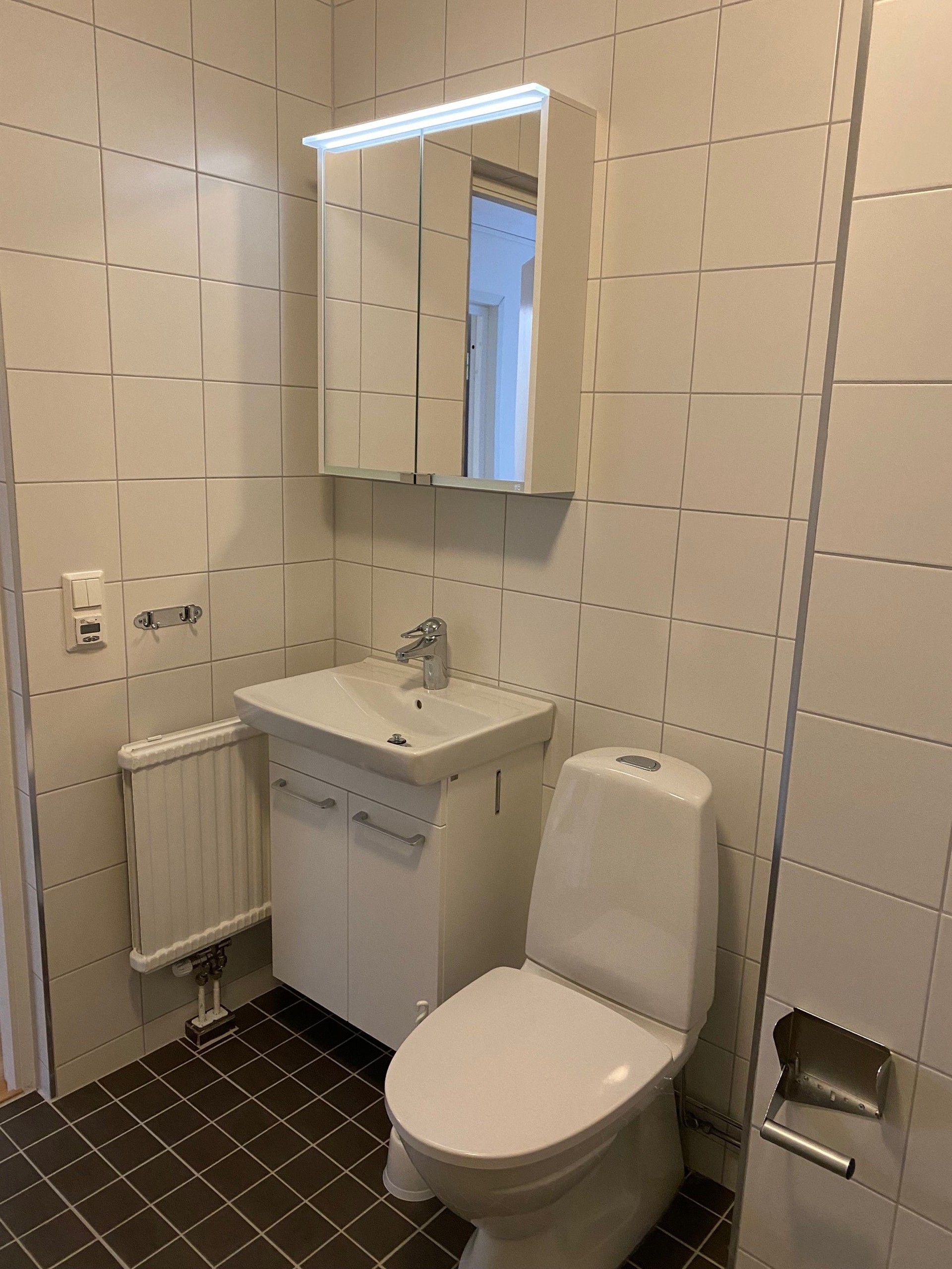 Lägenhet – Upplands Väsby, Väsbyskogen, Stora Wäsby - Bild 4