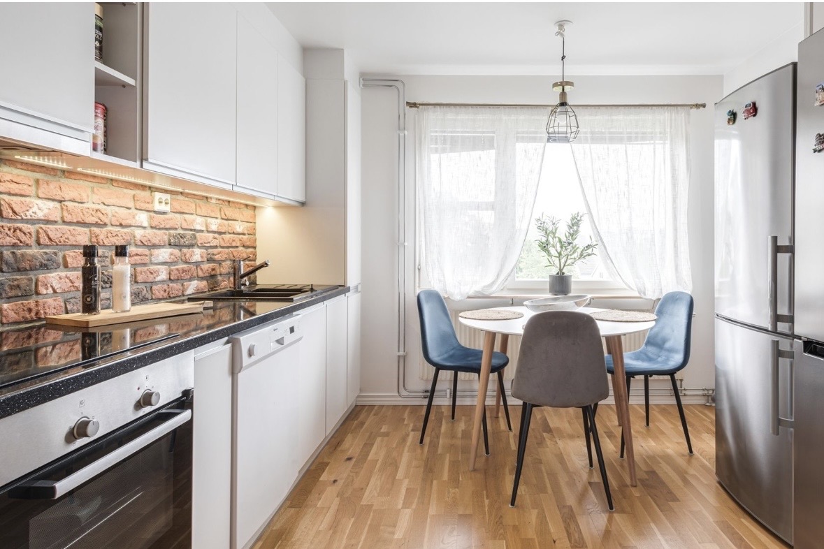 Lägenhet, 4 rooms, 80 sqm, Hässelby