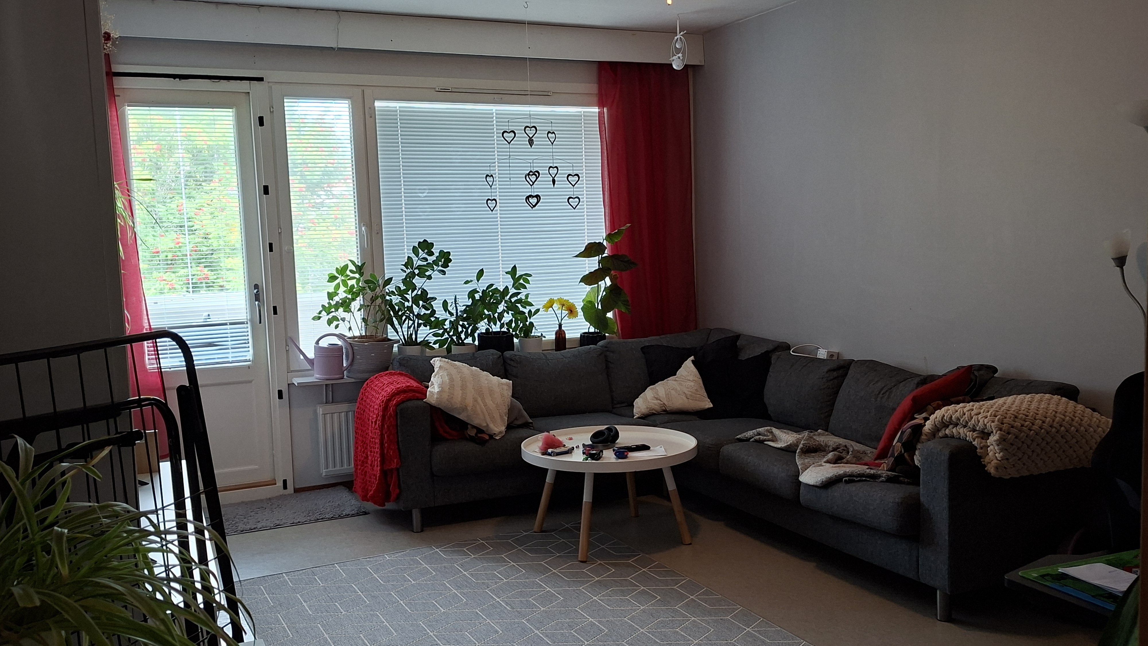 Tilava ja rauhallinen ylimmän kerroksen perheasunto 3