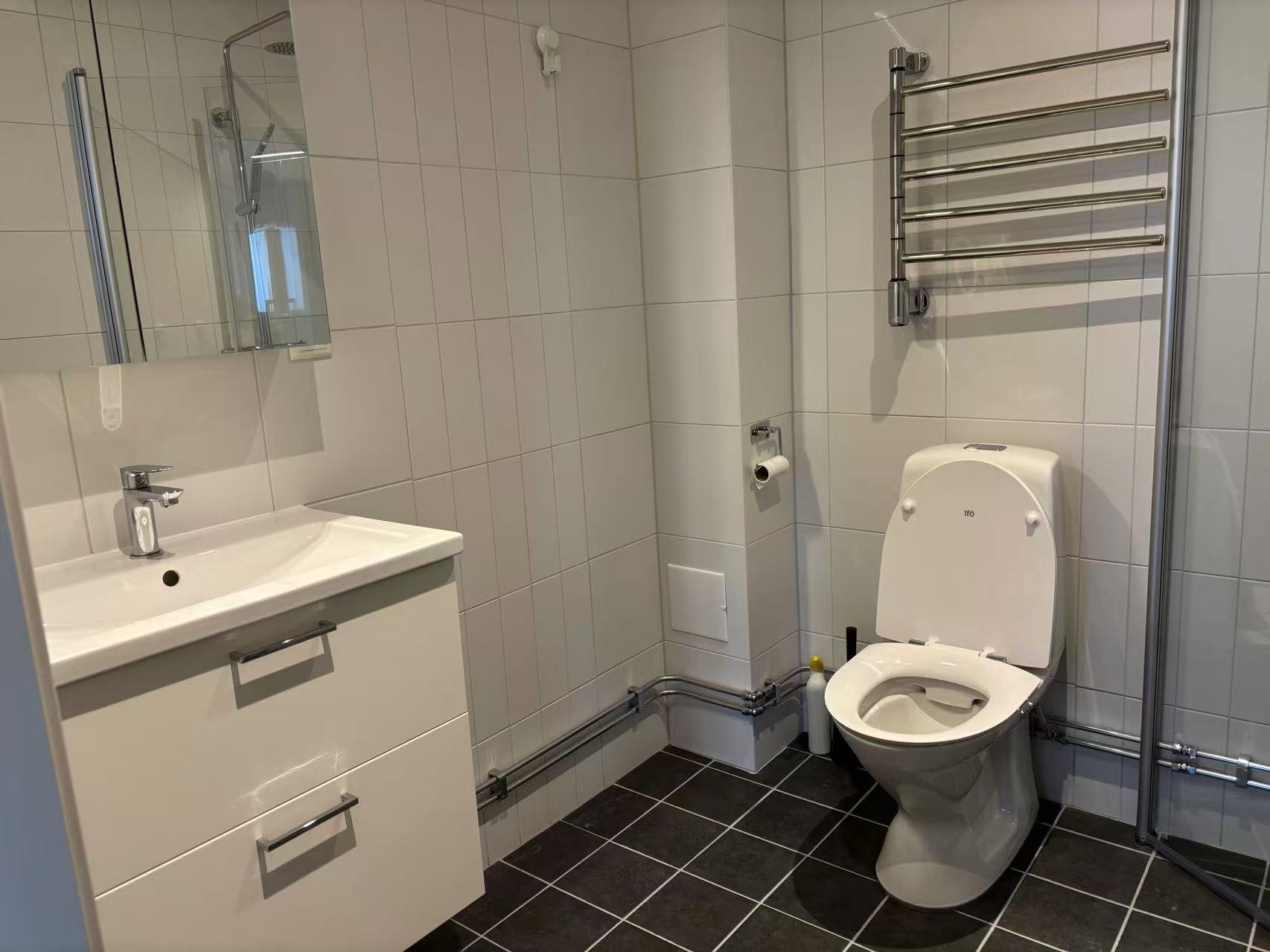 Klockelundsvägen, Farsta — photo 2