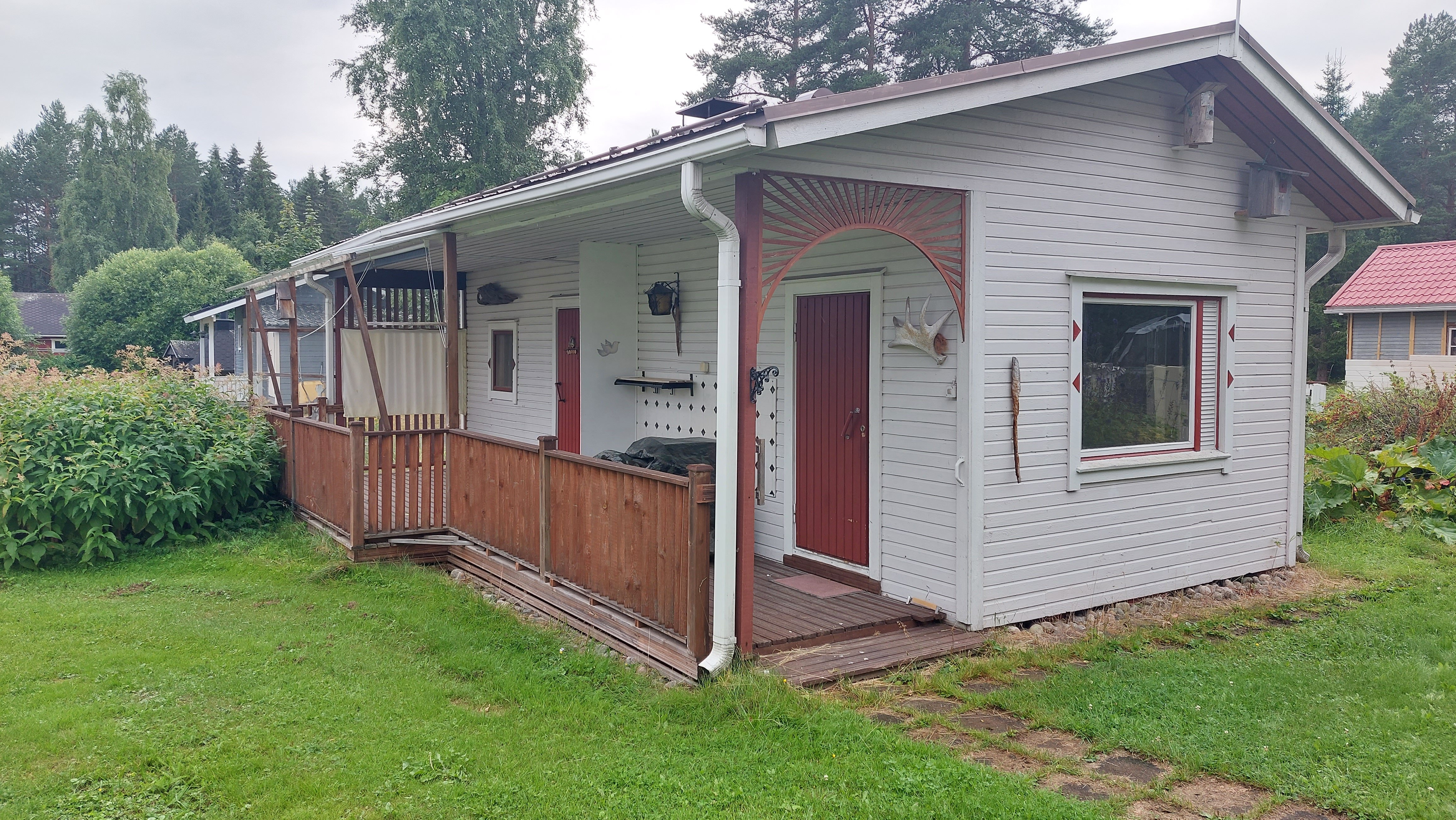 Idyllisellä asuinalueella vanha omakotitalo 4