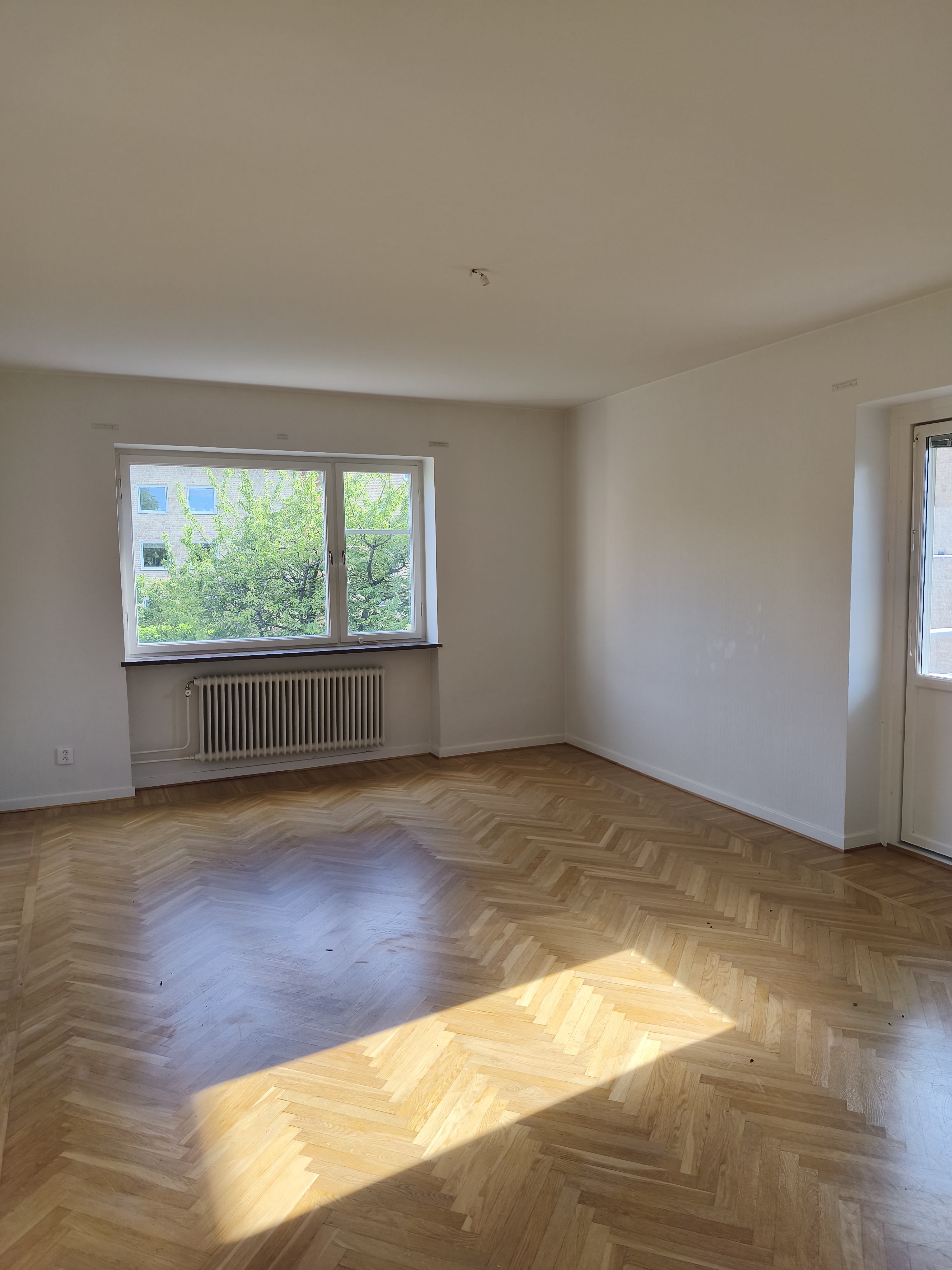 Västra bernadottesgatan 19