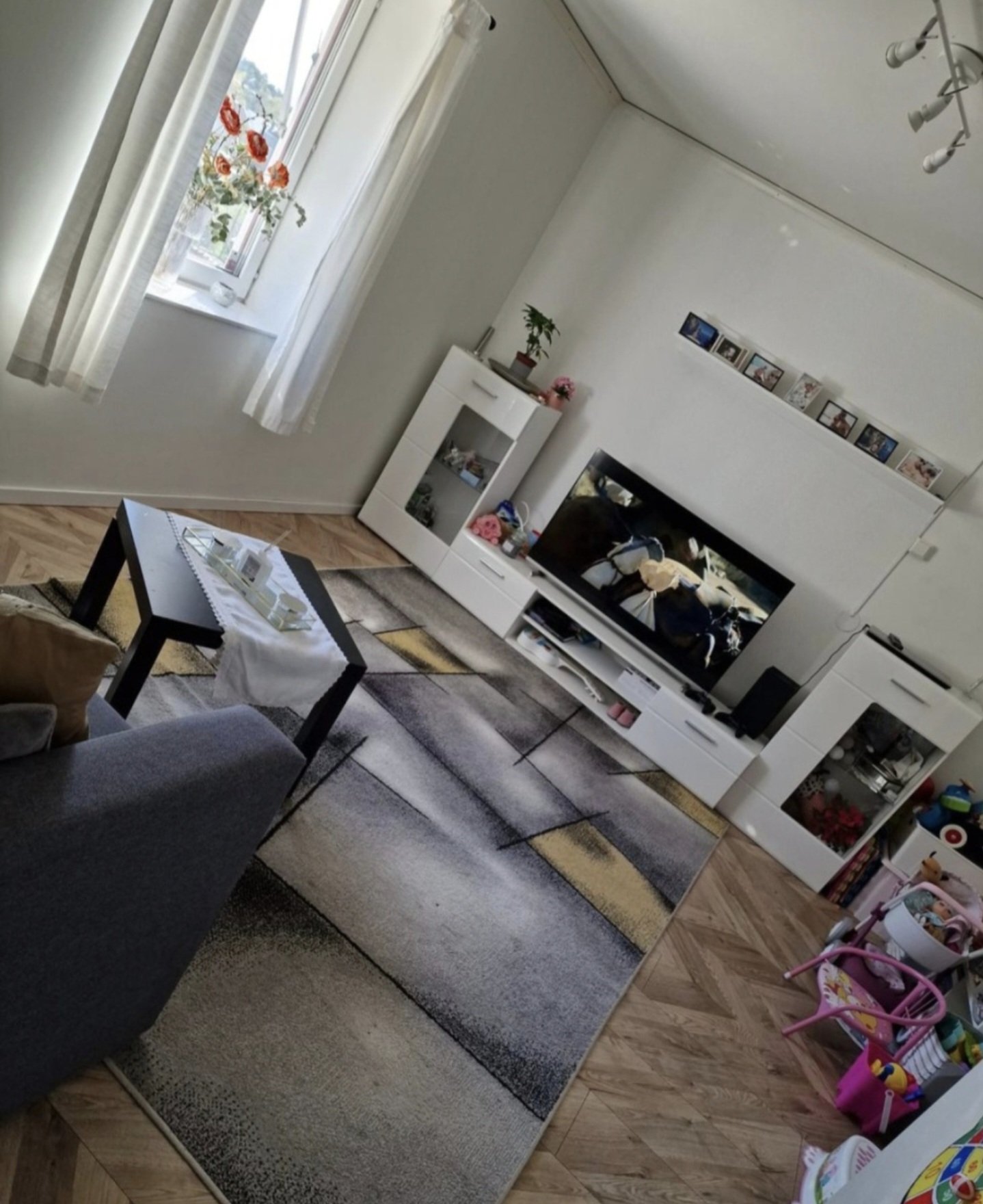 Nitaregatan, Västra Frölunda — photo 2