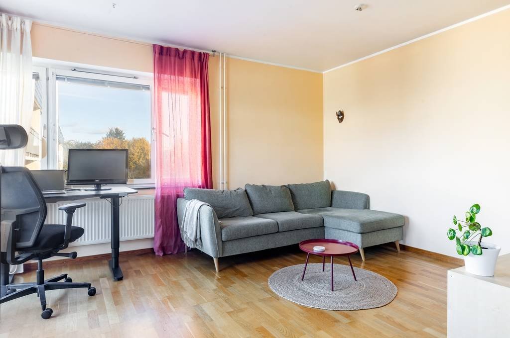 Kinnaredsgränd, Älvsjö — photo 2