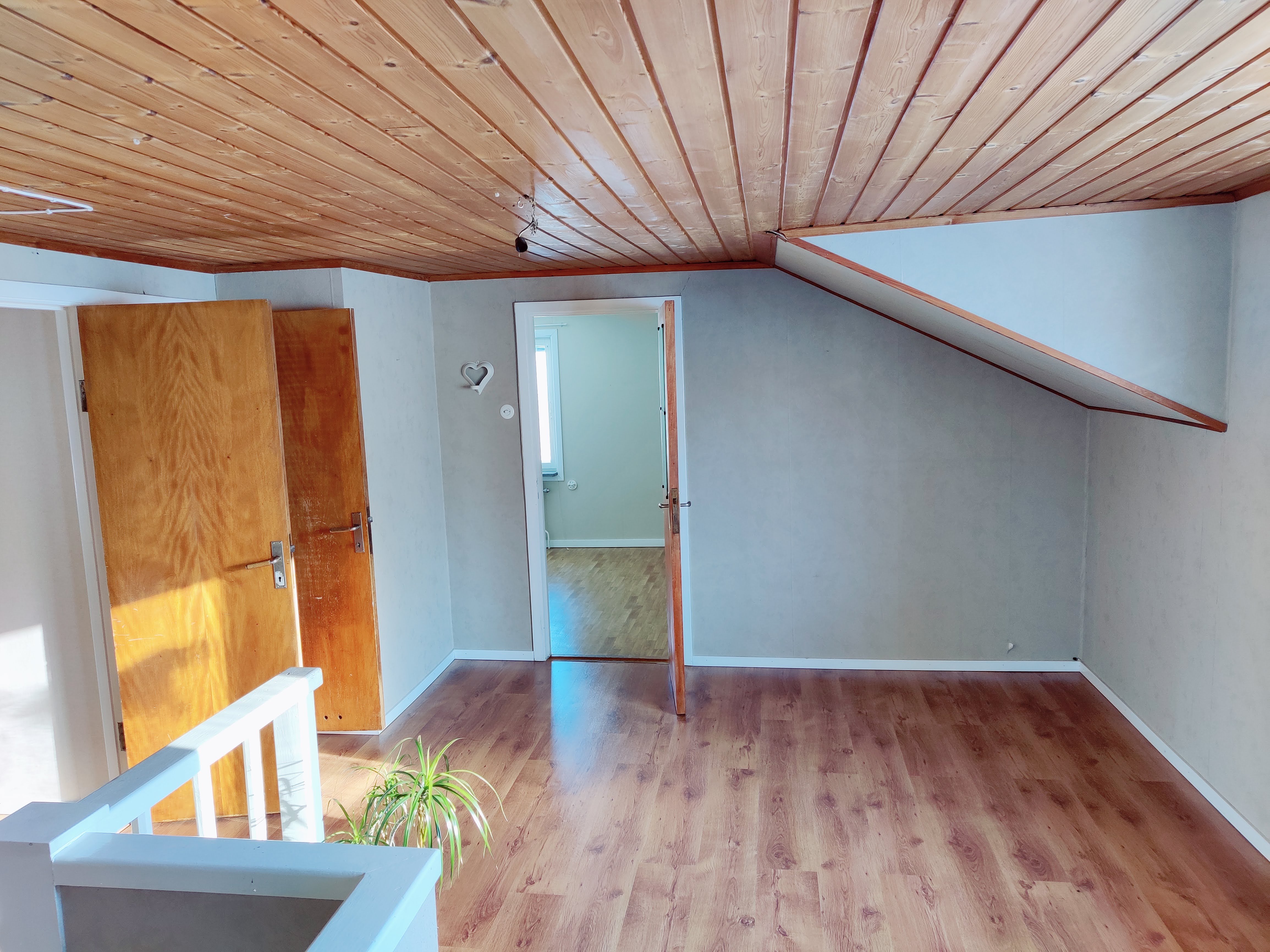 8 rok · 150 m² i Malmköping – bild 6
